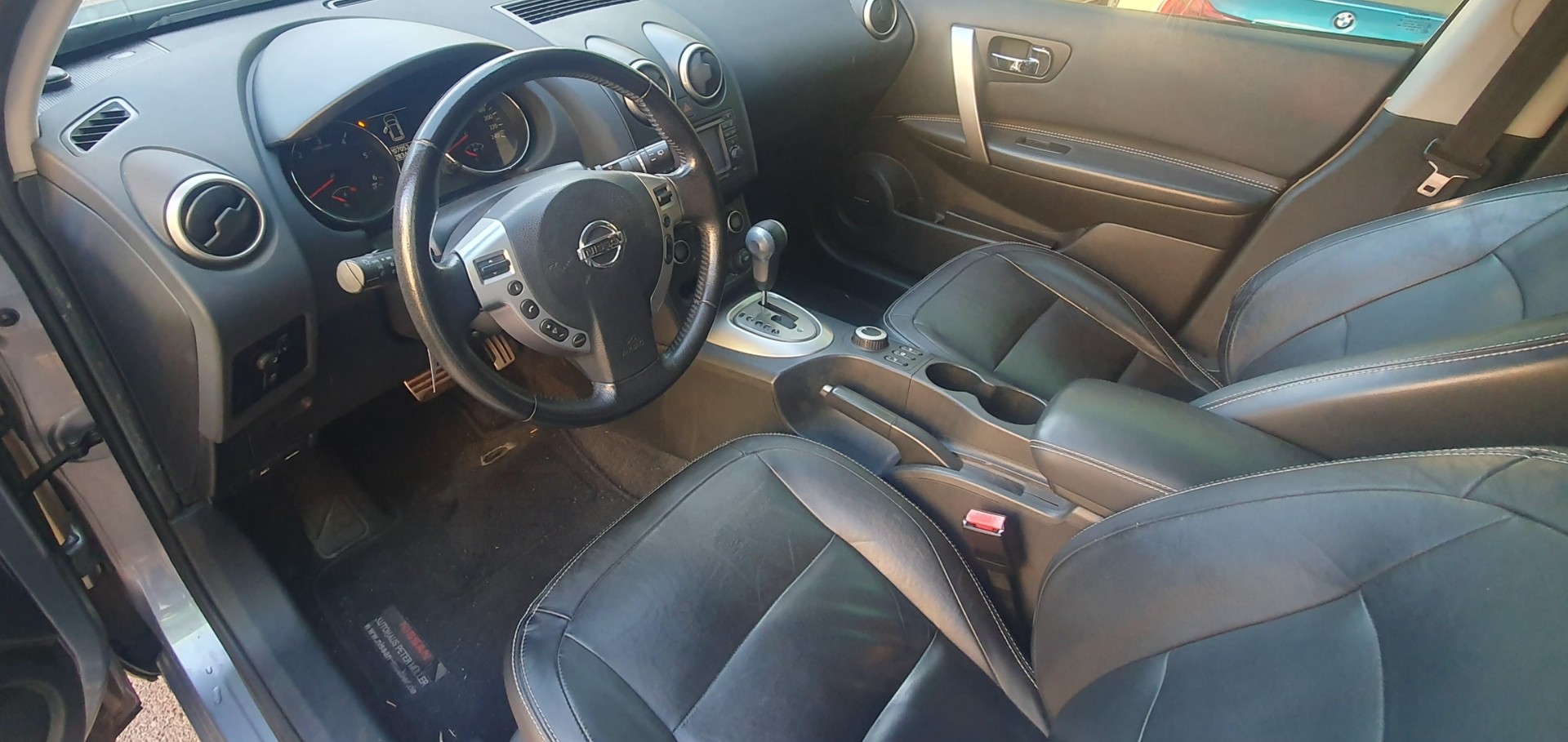 NISSAN QASHQAI-image-5