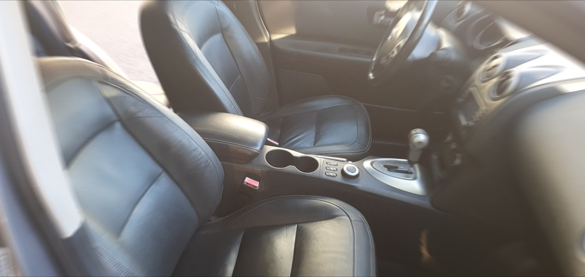 NISSAN QASHQAI-image-7