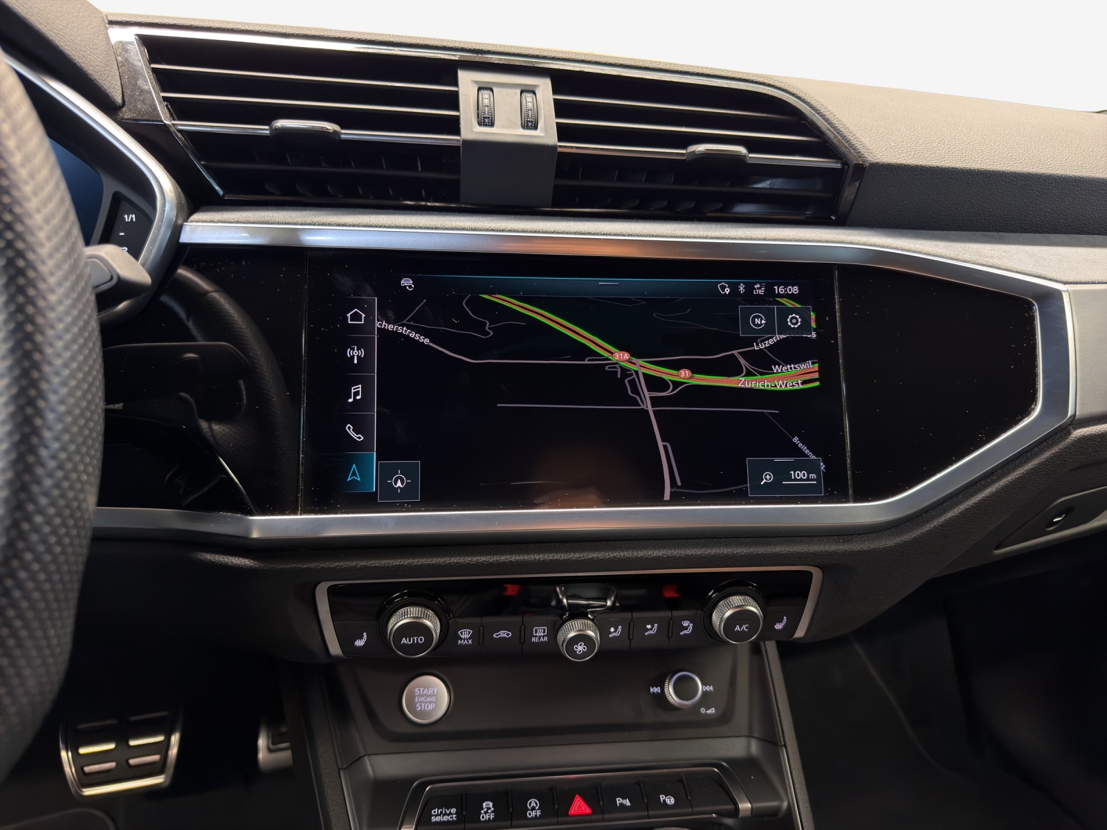 AUDI Q3 Sportback 45 TFSI S line quattro S-tronic-image-10