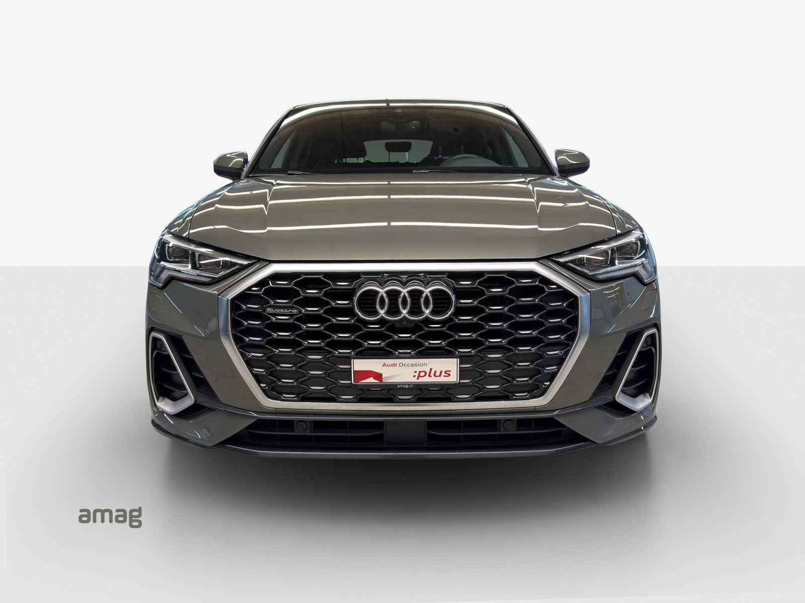 AUDI Q3 Sportback 45 TFSI S line quattro S-tronic-image-6