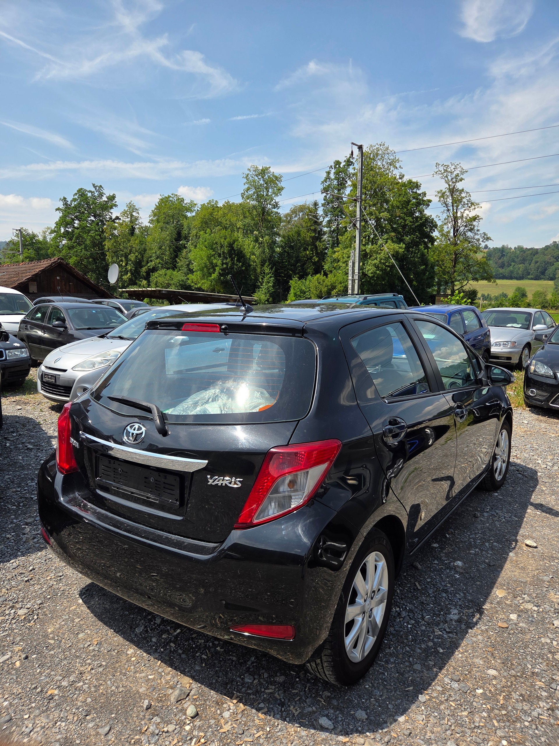 TOYOTA Yaris 1.33 Luna-image-2