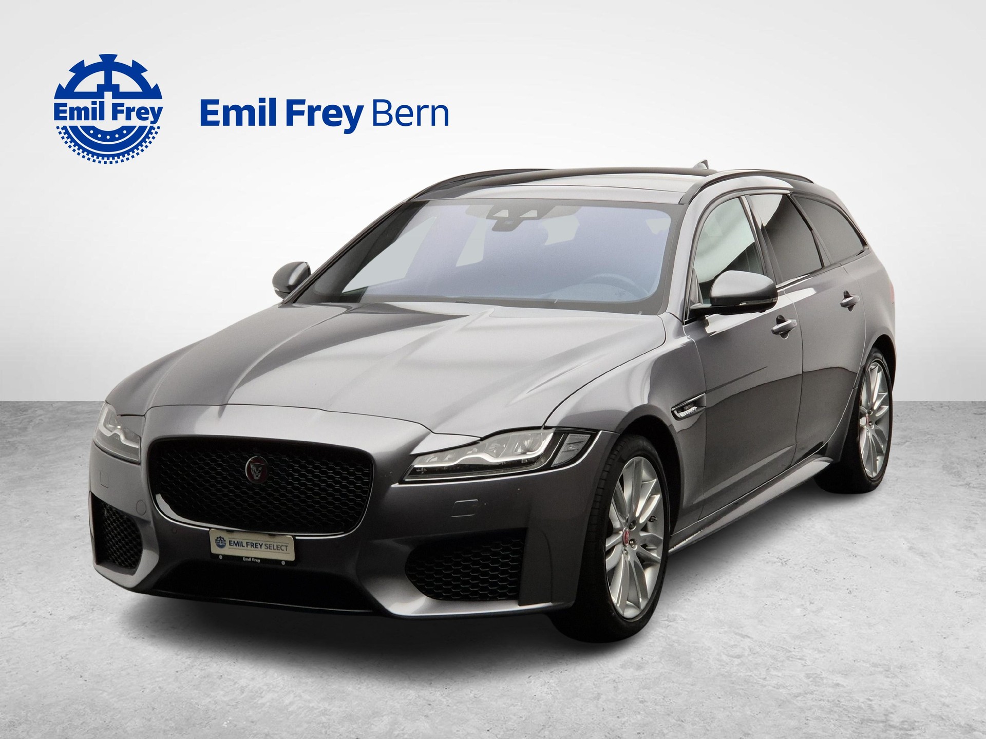 JAGUAR XF Sportbrake 2.0 T Chequered Flag AWD-image-0