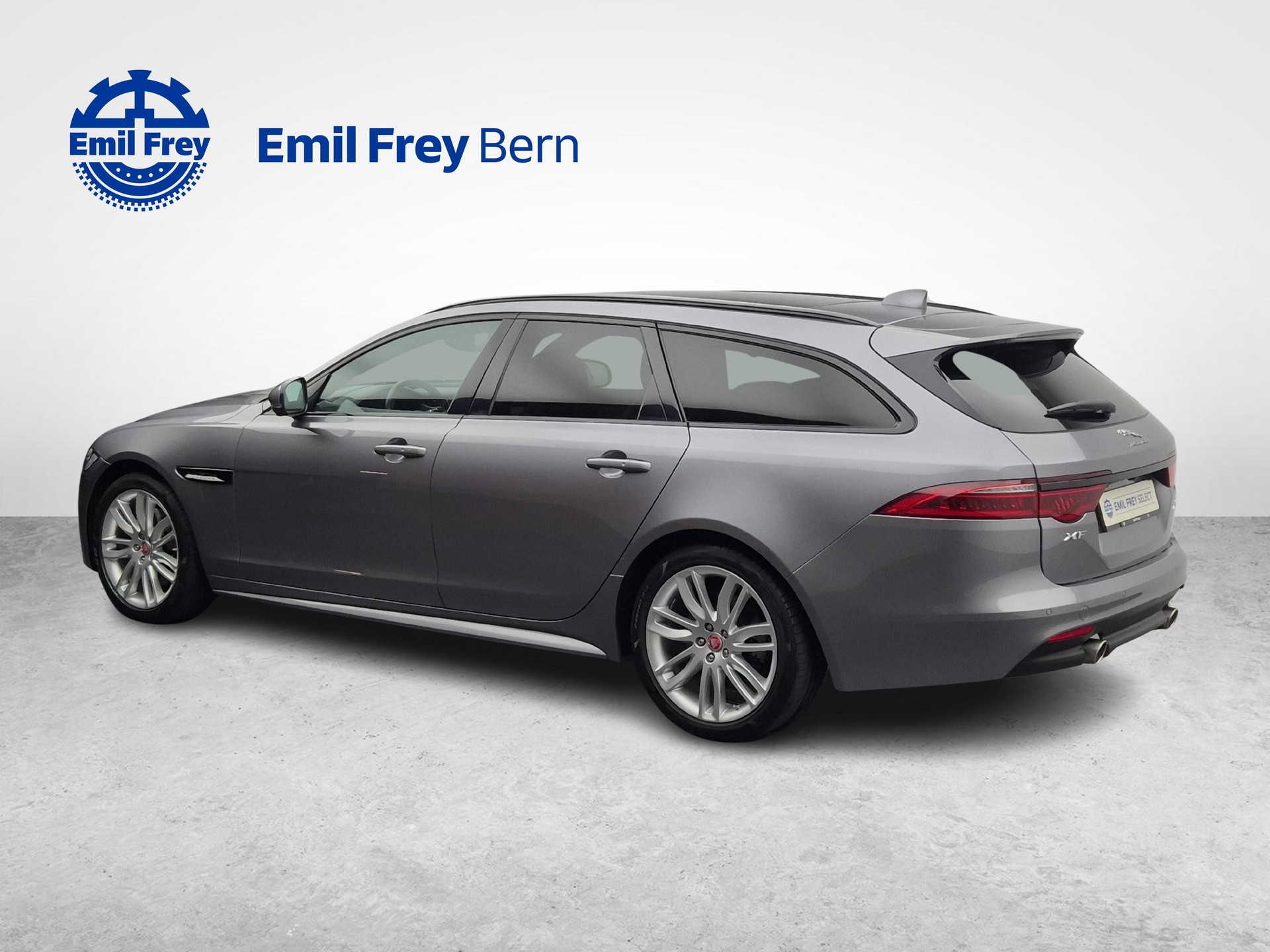 JAGUAR XF Sportbrake 2.0 T Chequered Flag AWD-image-8