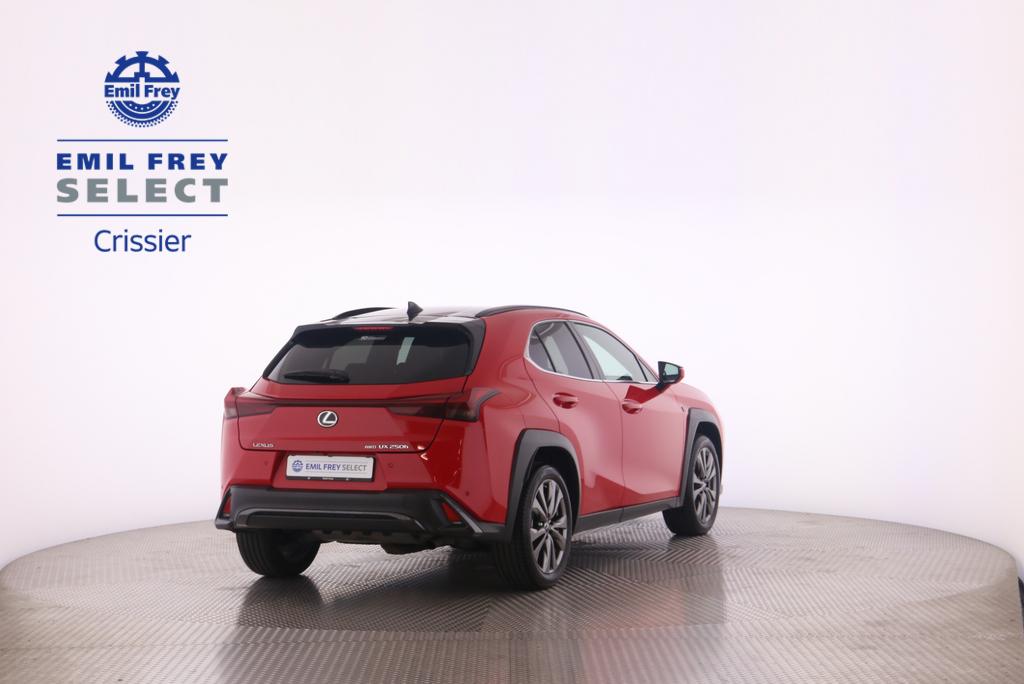 LEXUS UX 250h F-Line-showroom-element-1