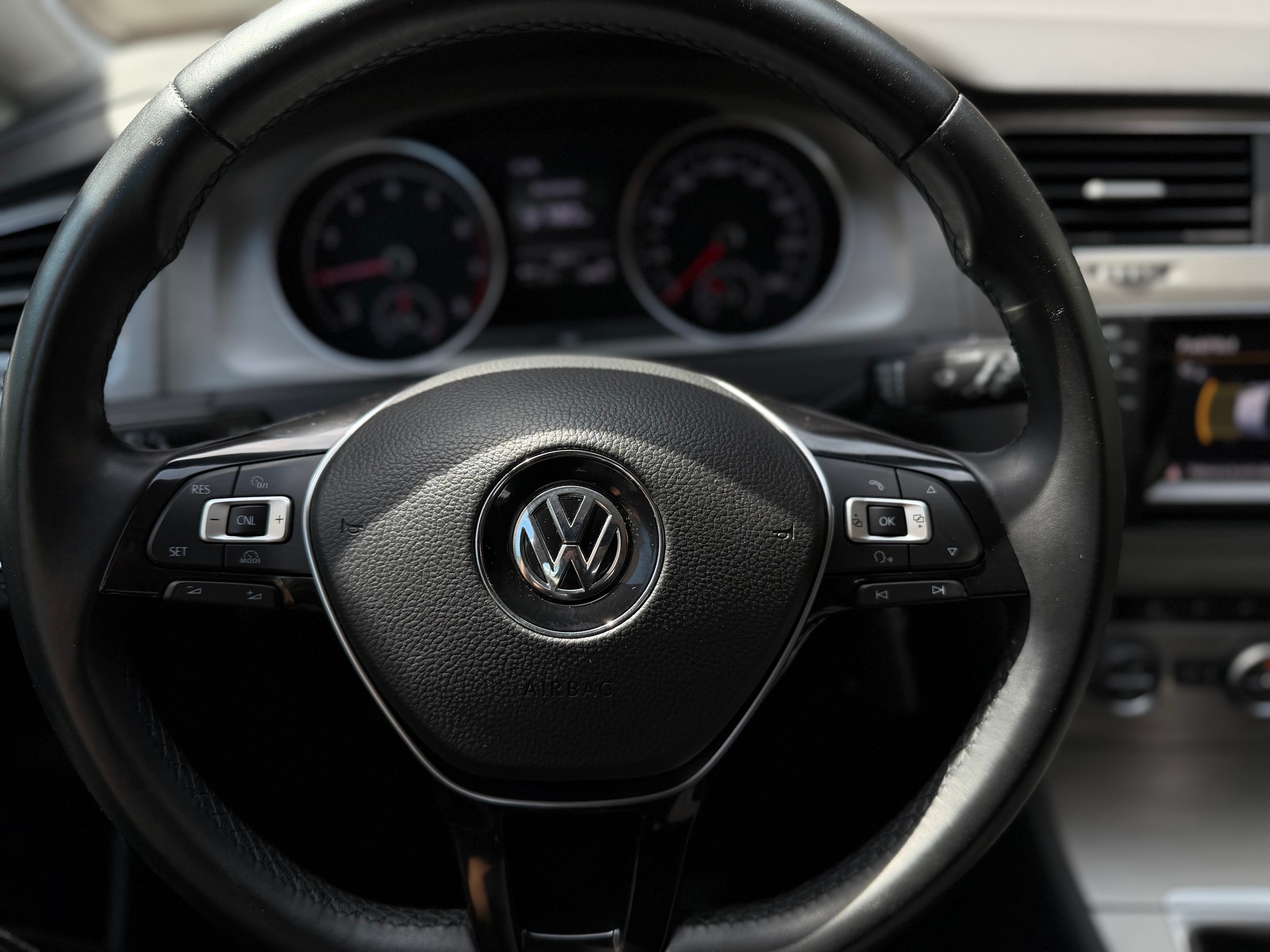 VW Golf 1.2 TSI Trendline-image-29
