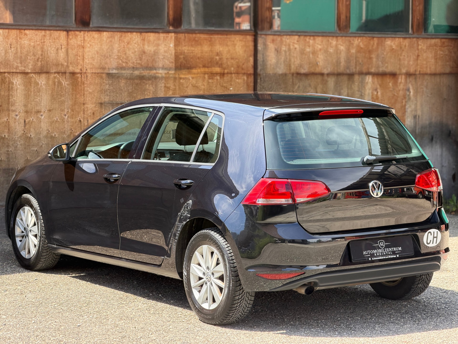 VW Golf 1.2 TSI Trendline-image-7