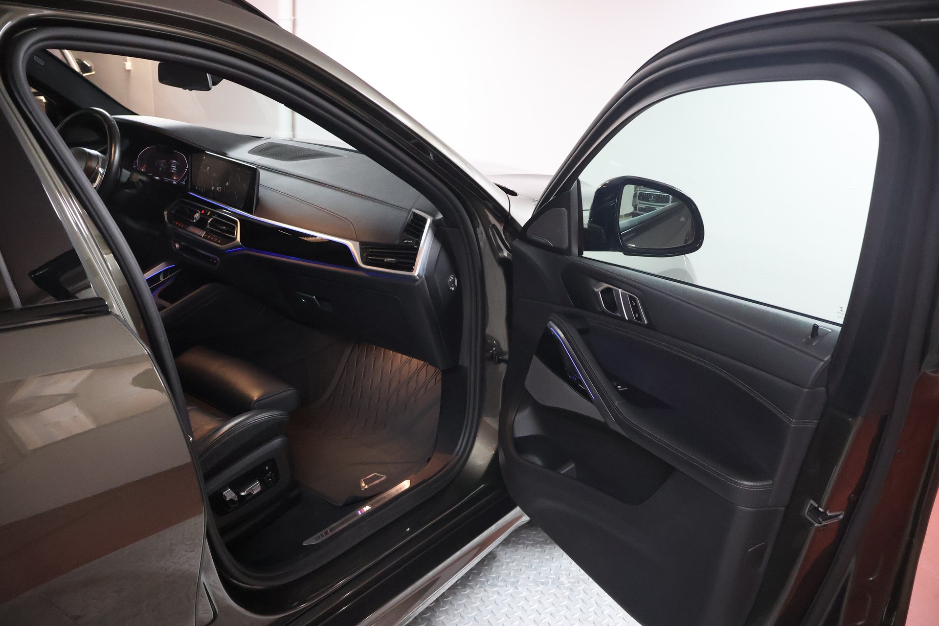 BMW X6 xDrive 48V 30d M Sport Steptronic-image-15