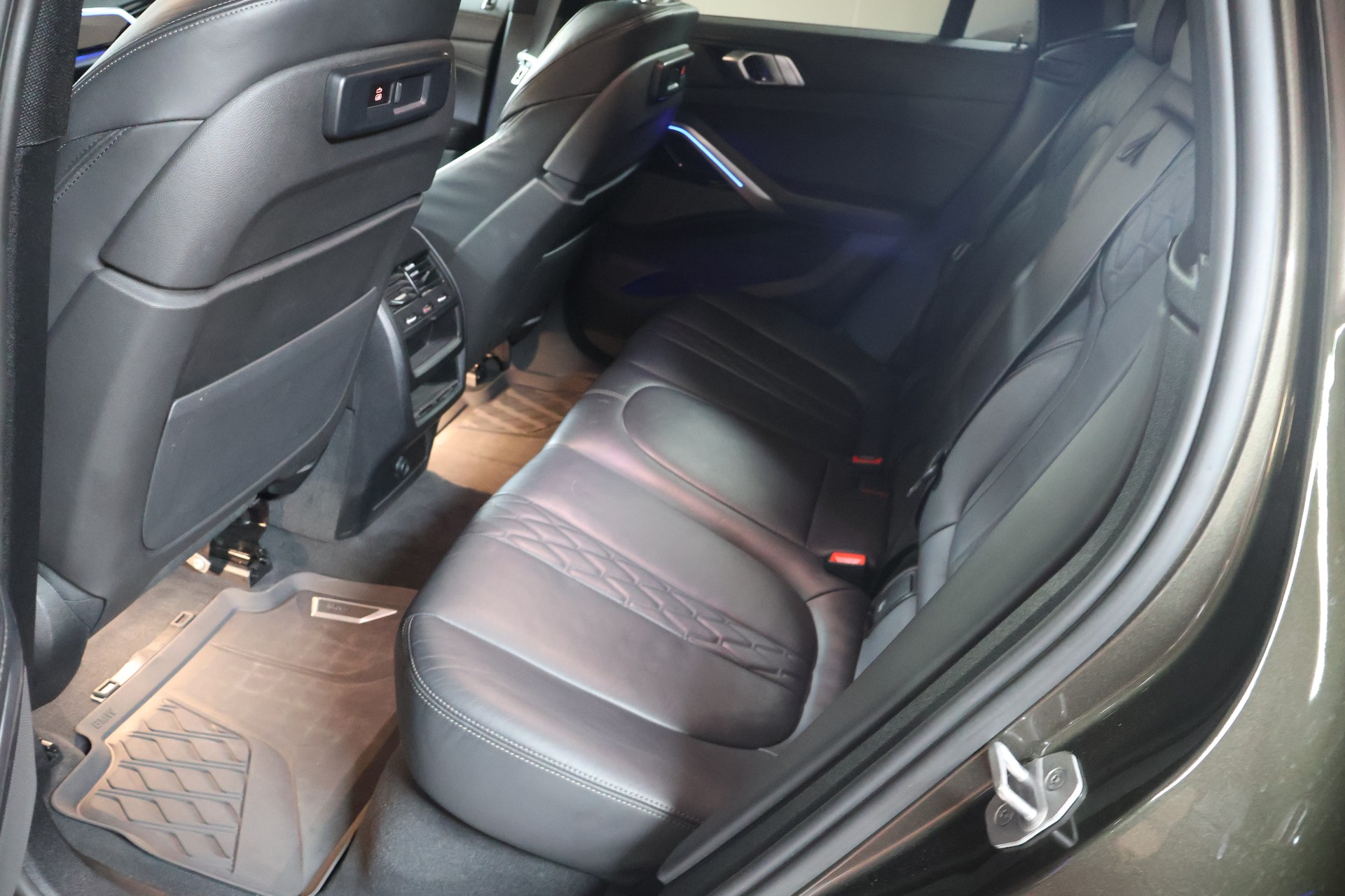 BMW X6 xDrive 48V 30d M Sport Steptronic-image-17