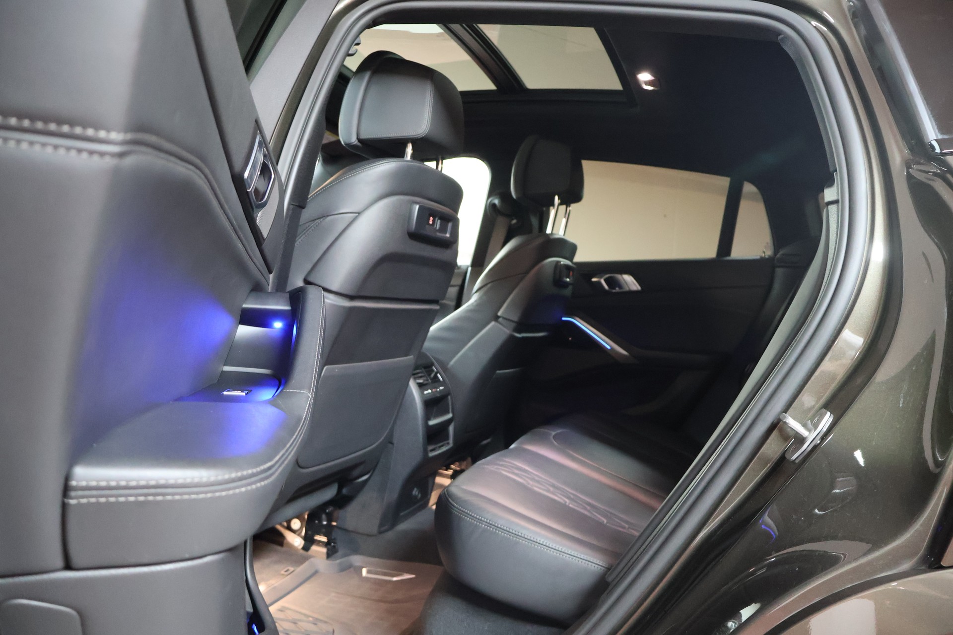 BMW X6 xDrive 48V 30d M Sport Steptronic-image-18
