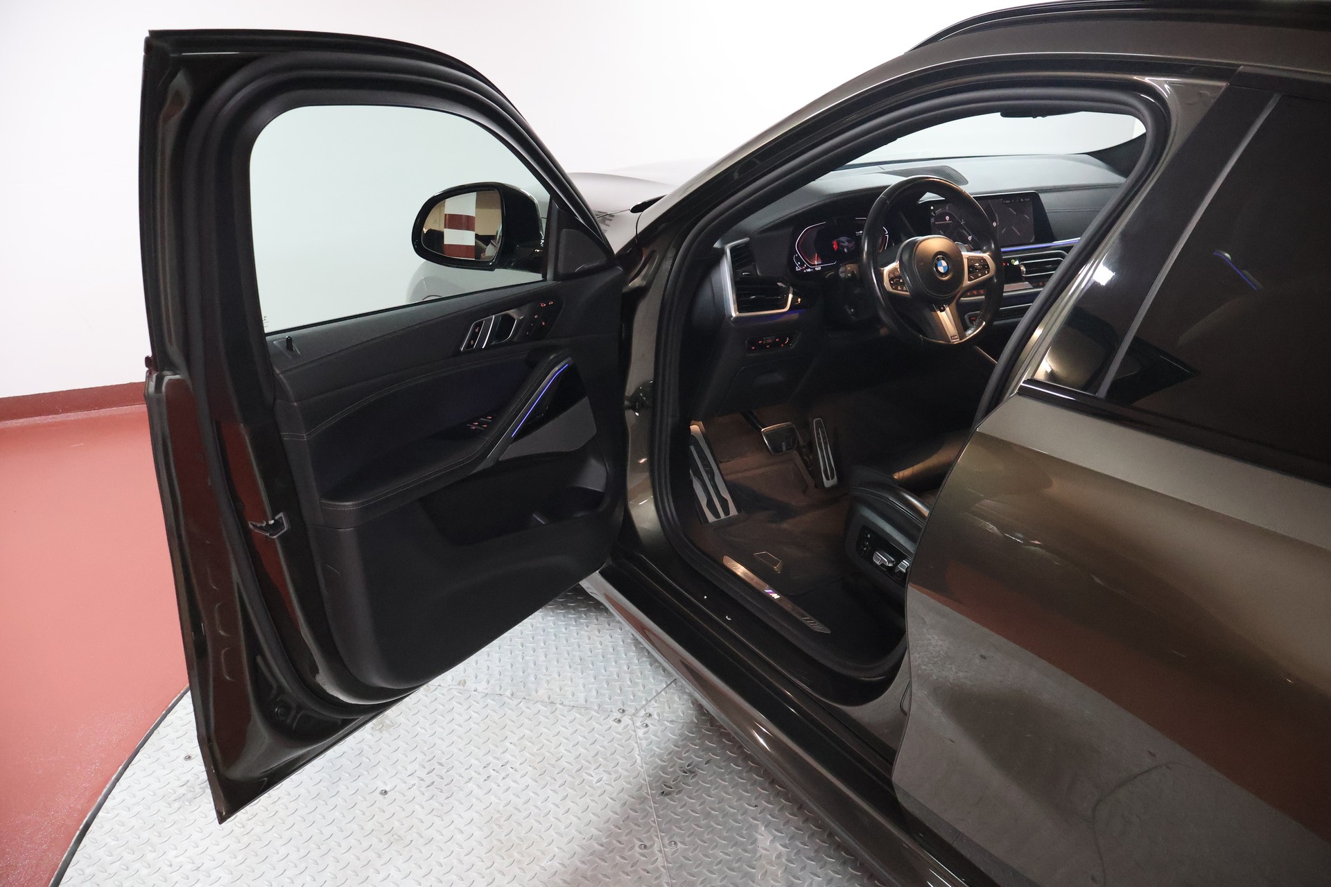 BMW X6 xDrive 48V 30d M Sport Steptronic-showroom-element-3