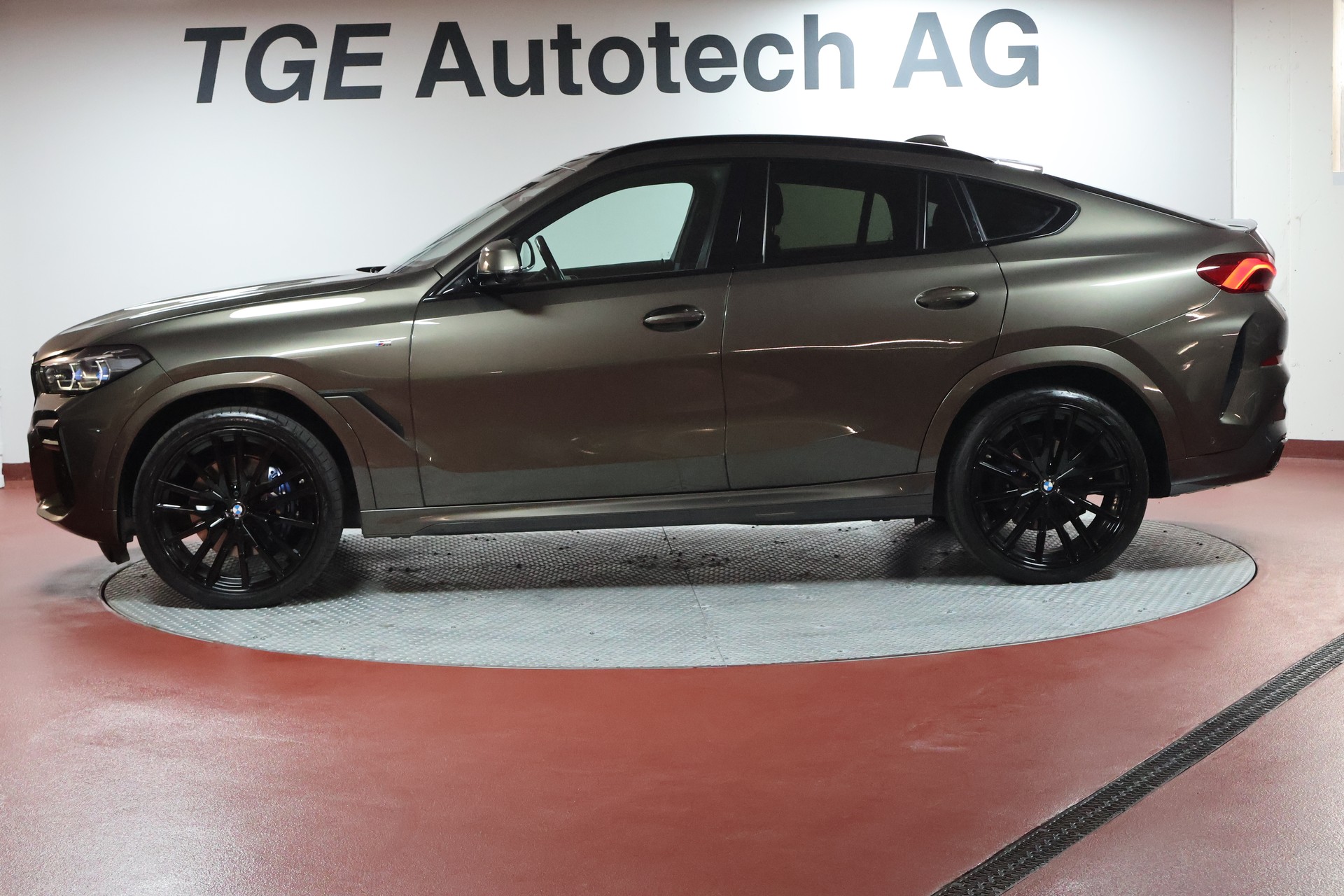 BMW X6 xDrive 48V 30d M Sport Steptronic-image-19