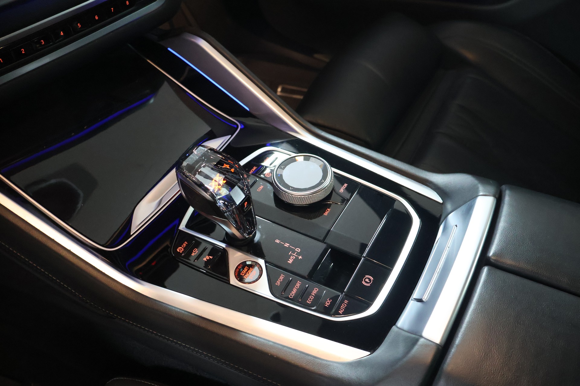 BMW X6 xDrive 48V 30d M Sport Steptronic-image-10