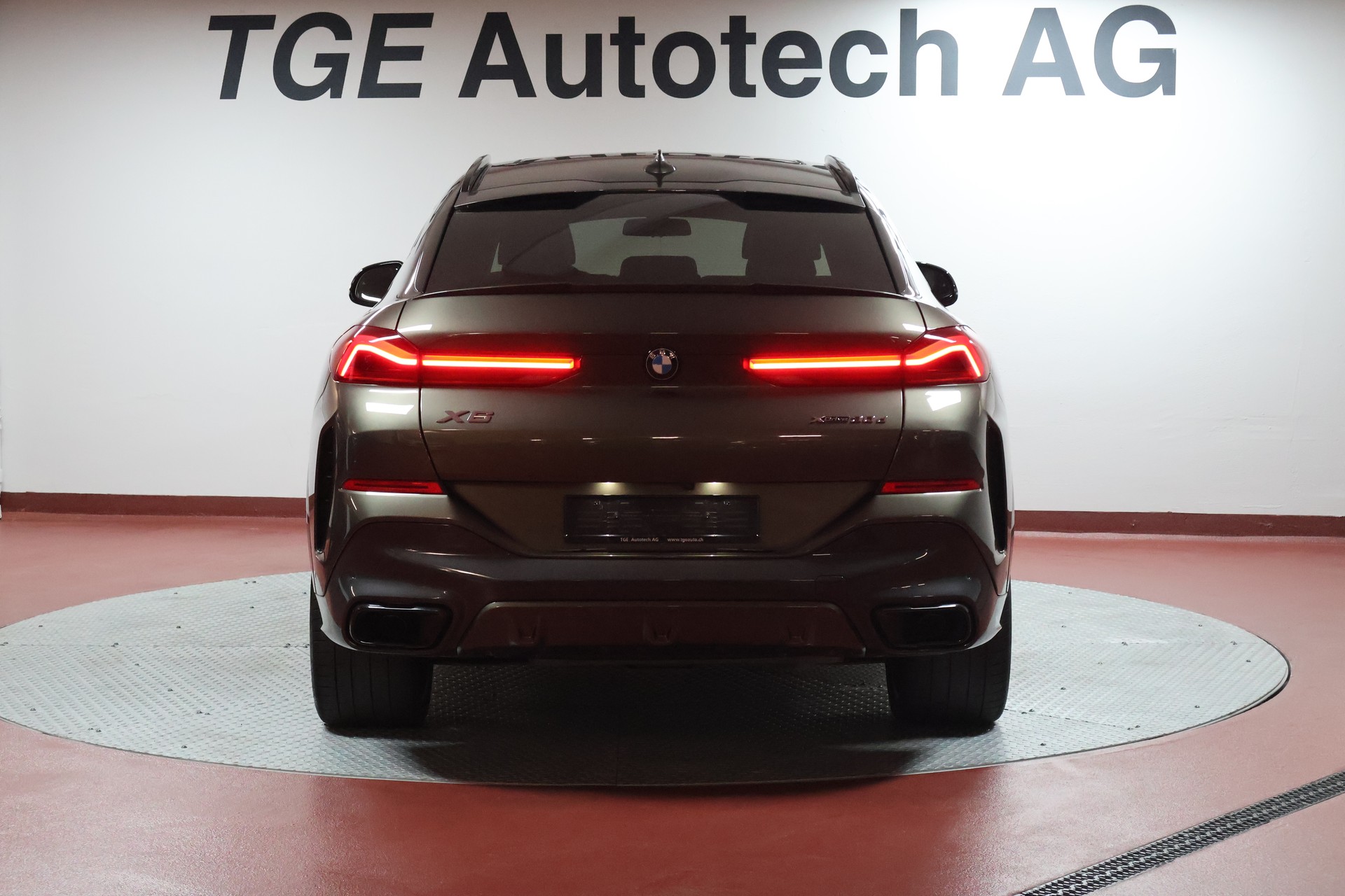 BMW X6 xDrive 48V 30d M Sport Steptronic-image-22
