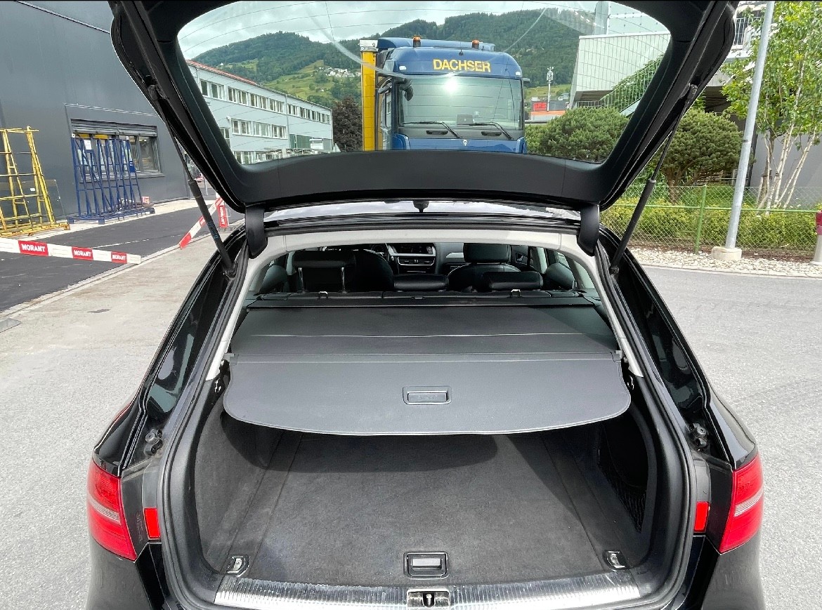 AUDI A4 Avant 2.0 TDI quattro S-tronic-image-8