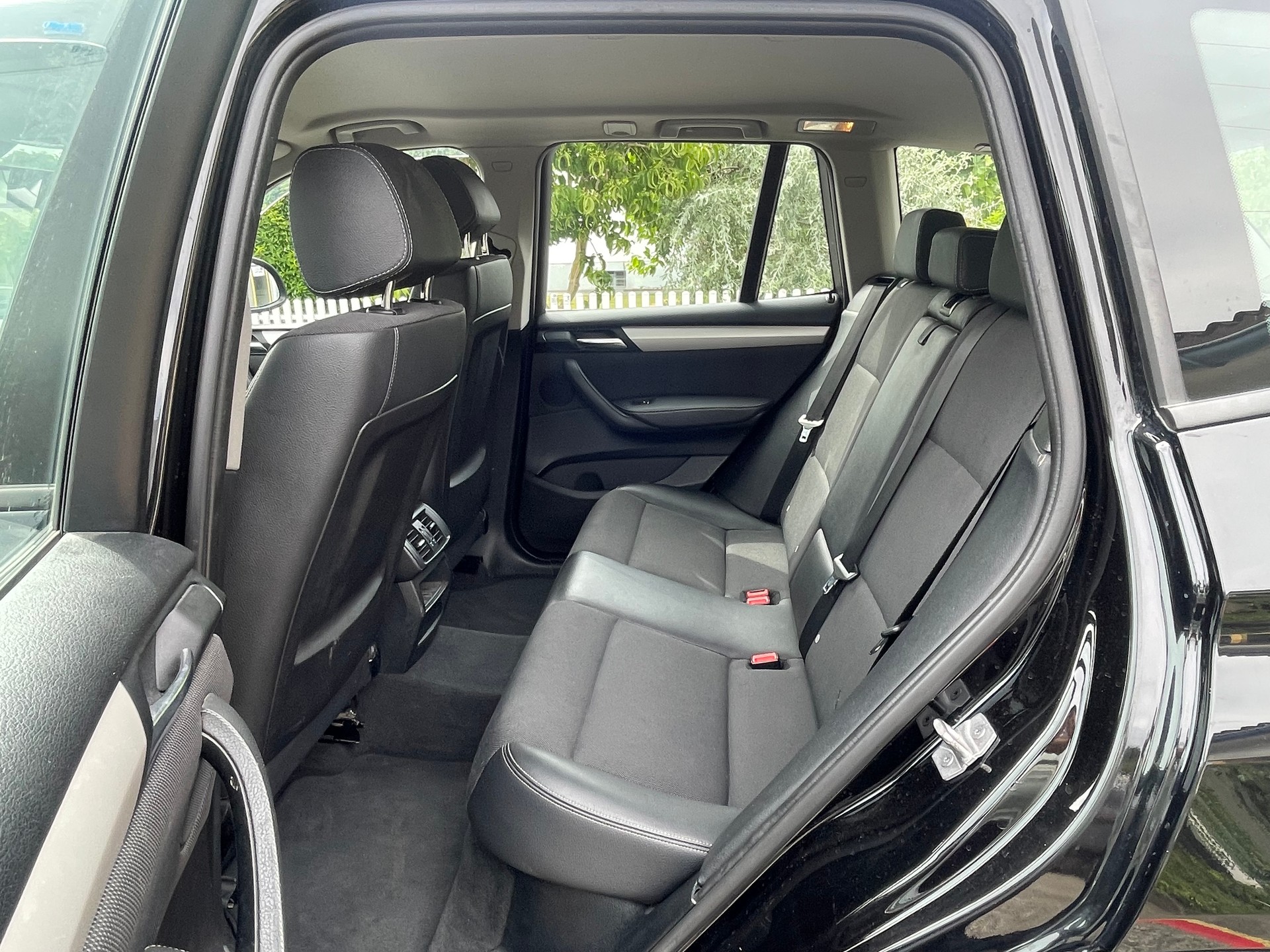 BMW X3 xDrive 20d Steptronic-image-11