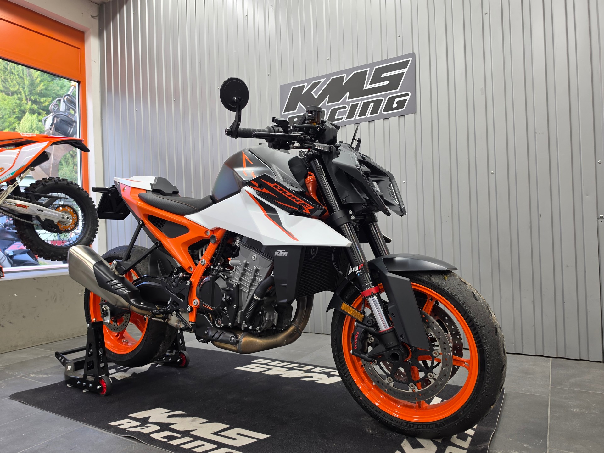 KTM 990 Duke R-image-7