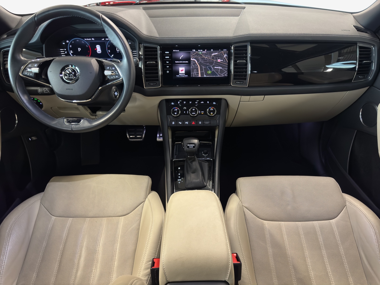 SKODA Kodiaq 2.0 TSI 4x4 L&K-image-8