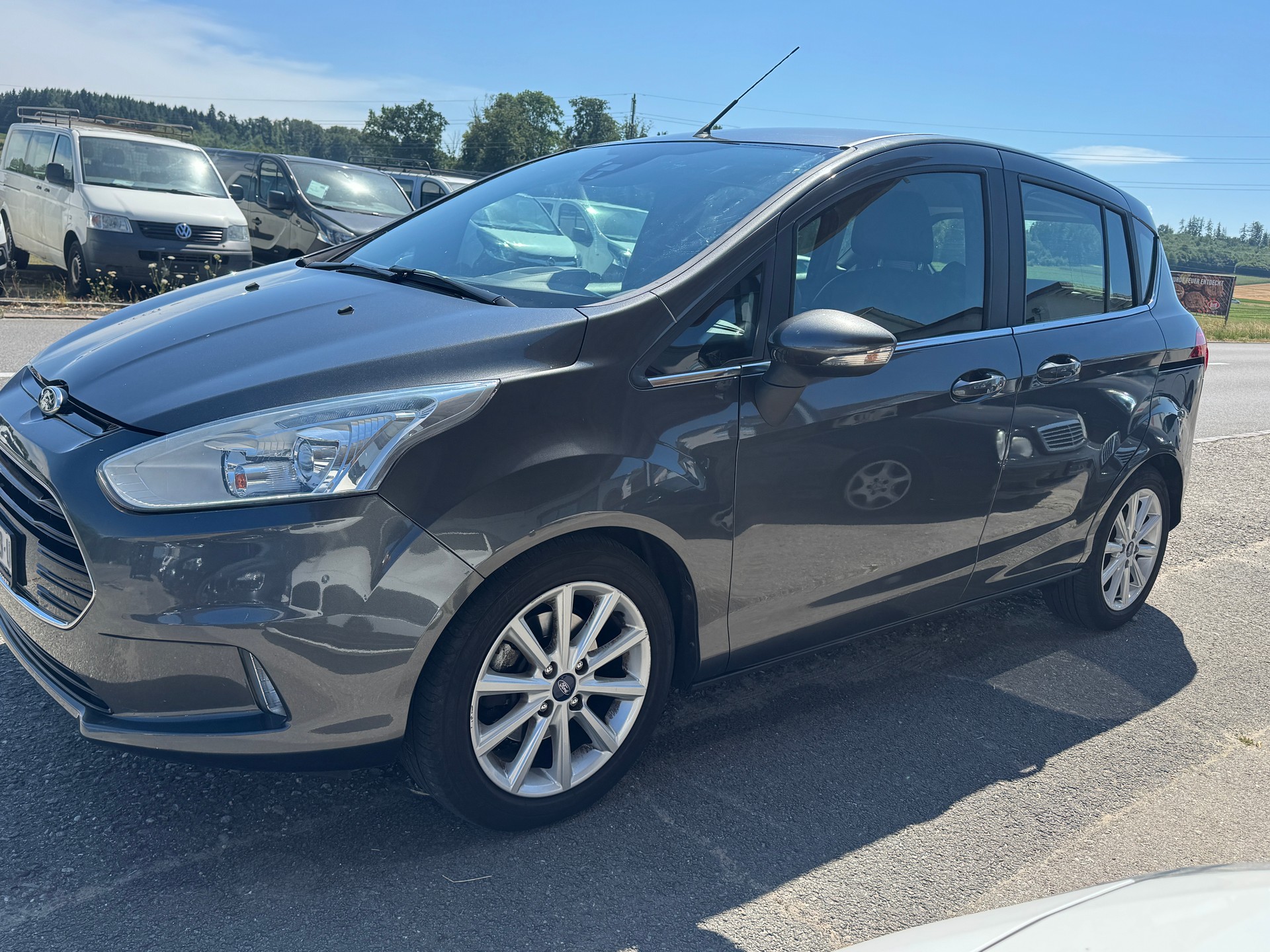 FORD B-Max 1.6 Ti-VCT Titanium PowerShift-image-2