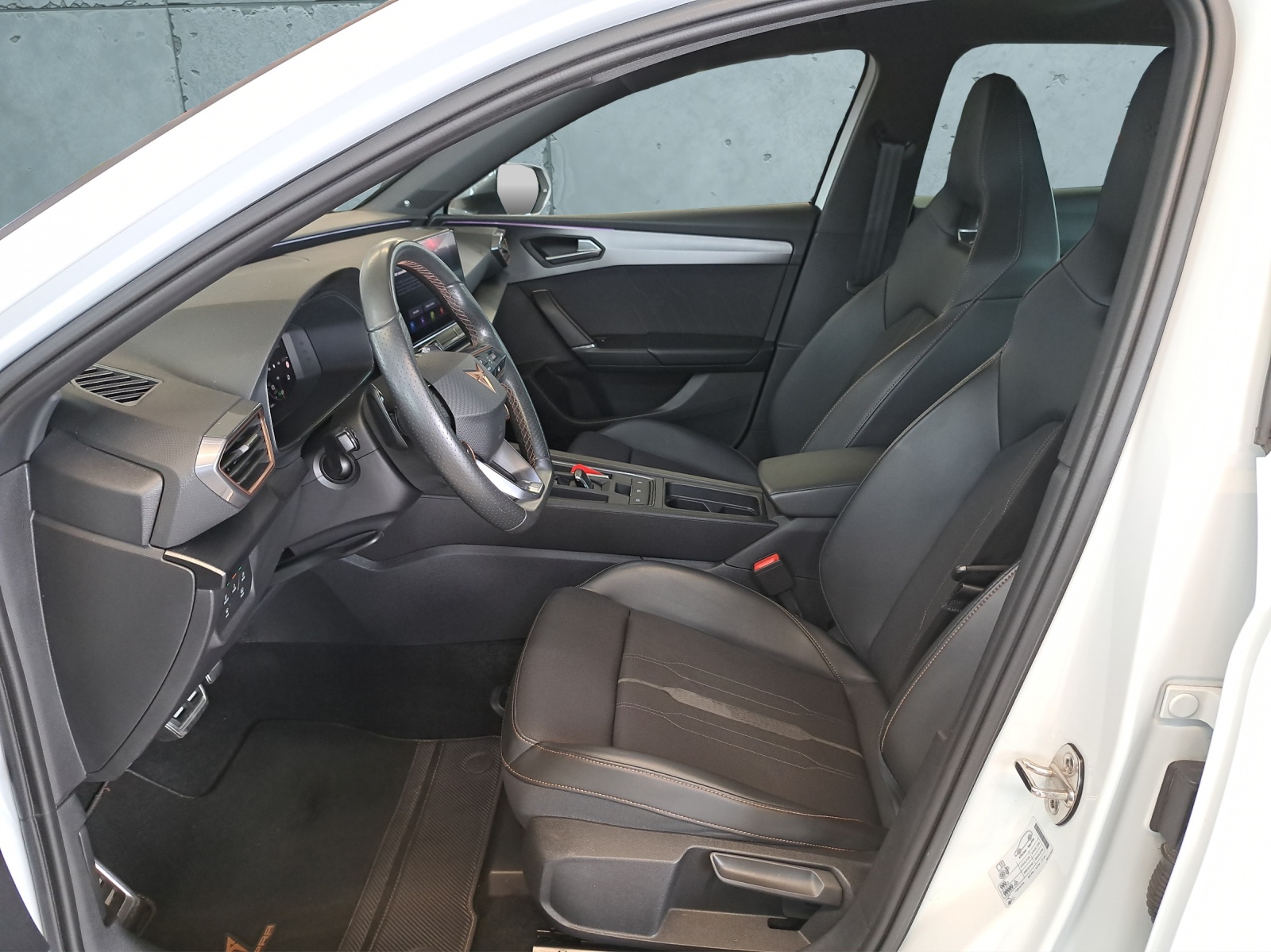 CUPRA LEON VZ 2.0 TSI DSG-image-9