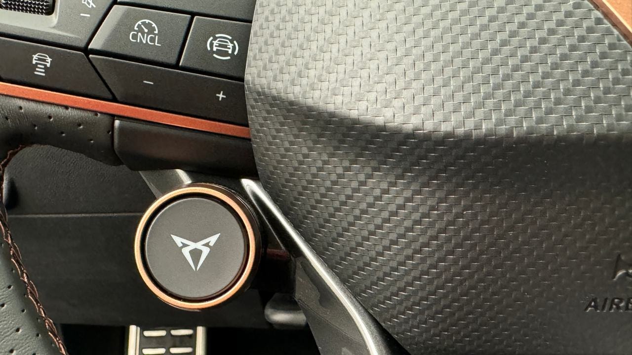 CUPRA Formentor 1.5 e-HYBRID pHEV-image-9