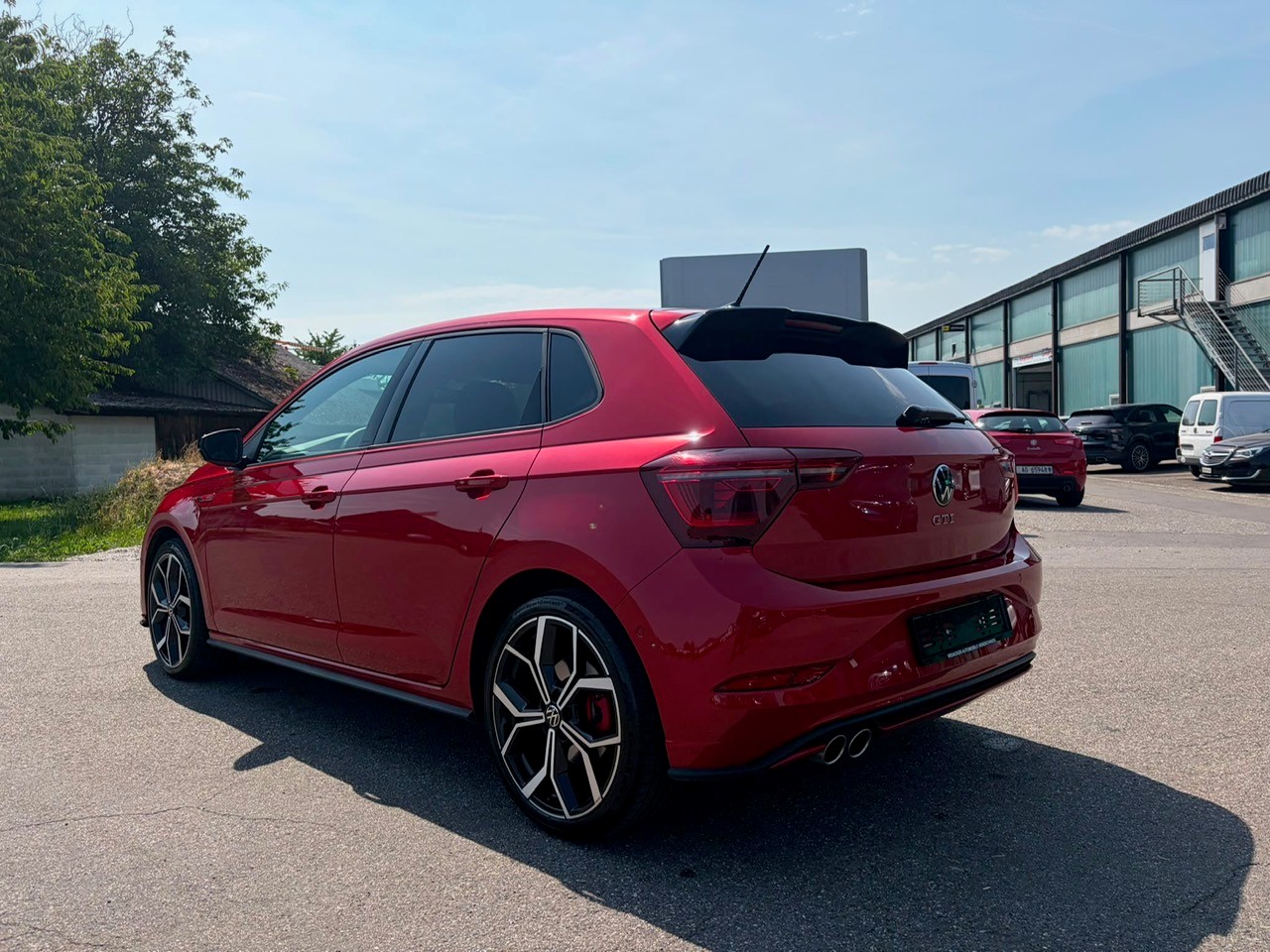 VW Polo 2.0 TSI GTI DSG-image-15
