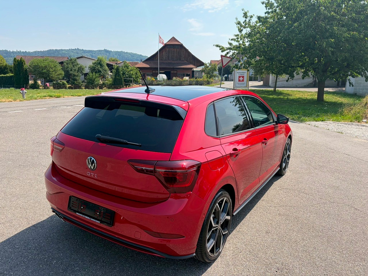 VW Polo 2.0 TSI GTI DSG-image-14