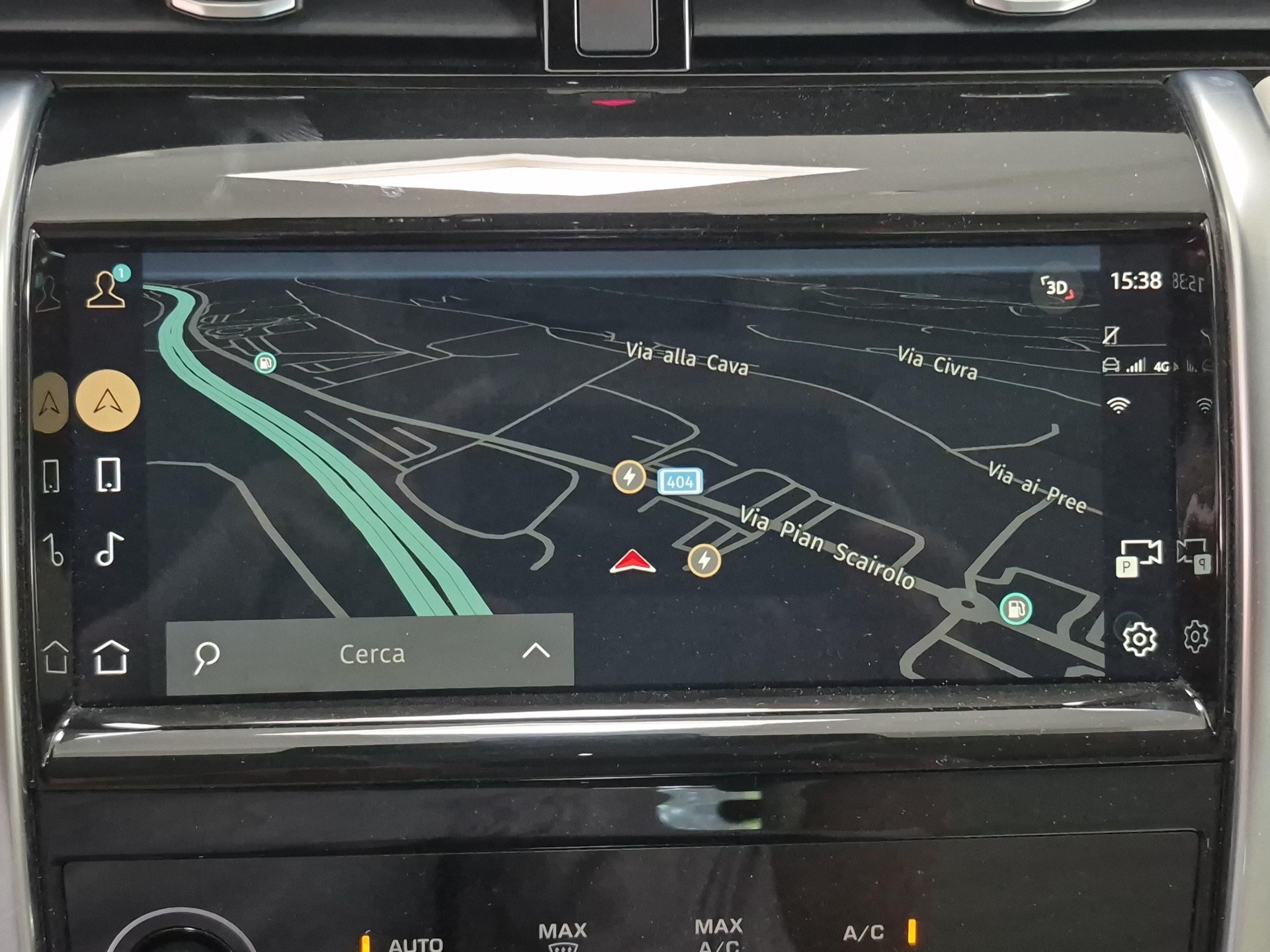 LAND ROVER Discovery Sport 1.5 T 300e SE-image-13