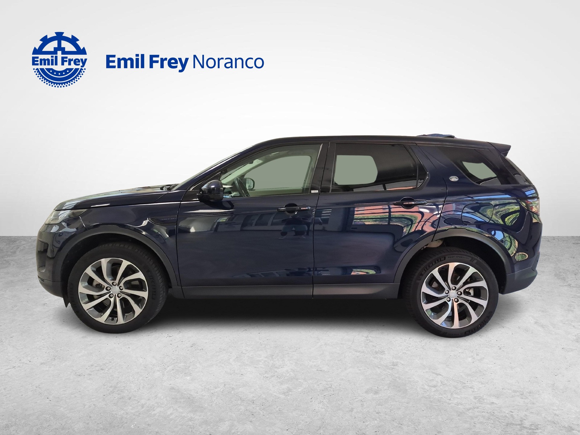 LAND ROVER Discovery Sport 1.5 T 300e SE-image-2