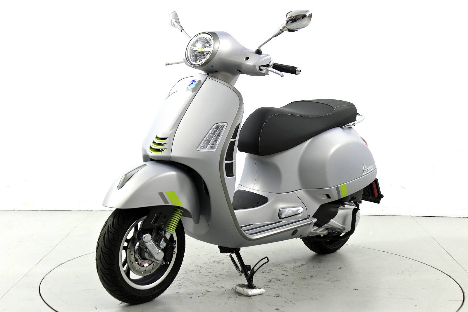 PIAGGIO Vespa GTS 300 Super Tech ABS-showroom-element-2