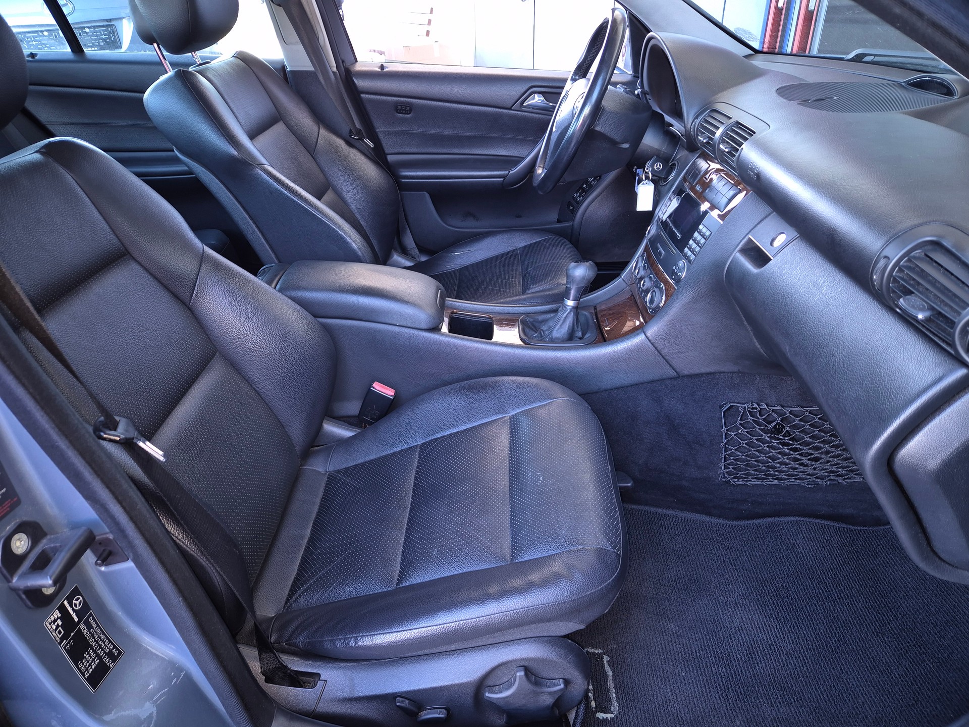 MERCEDES-BENZ C 200 Kompressor Avantgarde-image-15