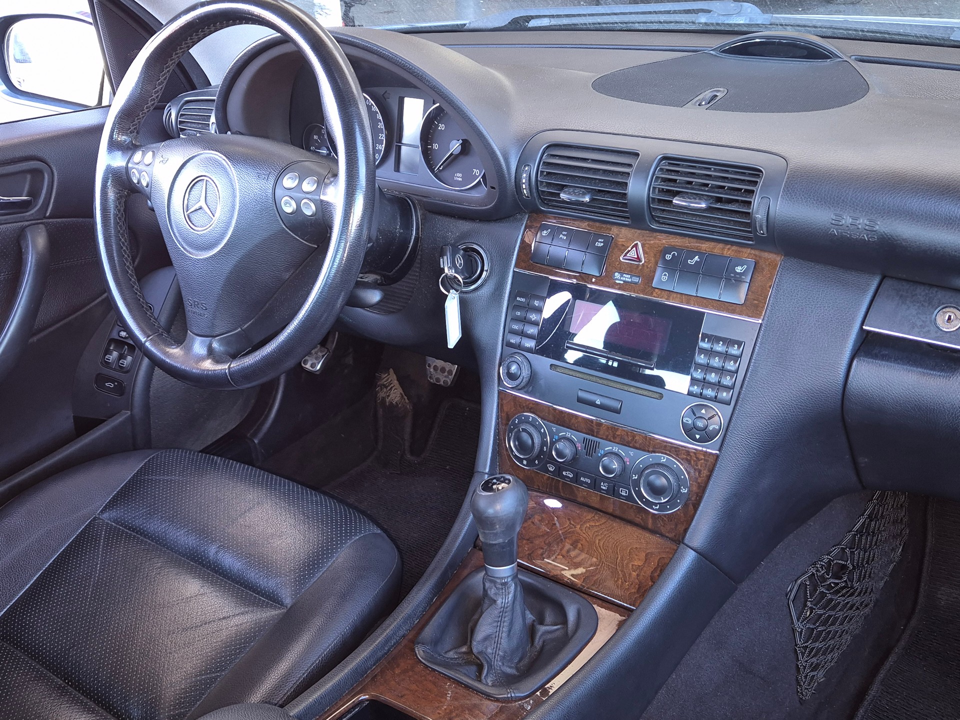 MERCEDES-BENZ C 200 Kompressor Avantgarde-image-12