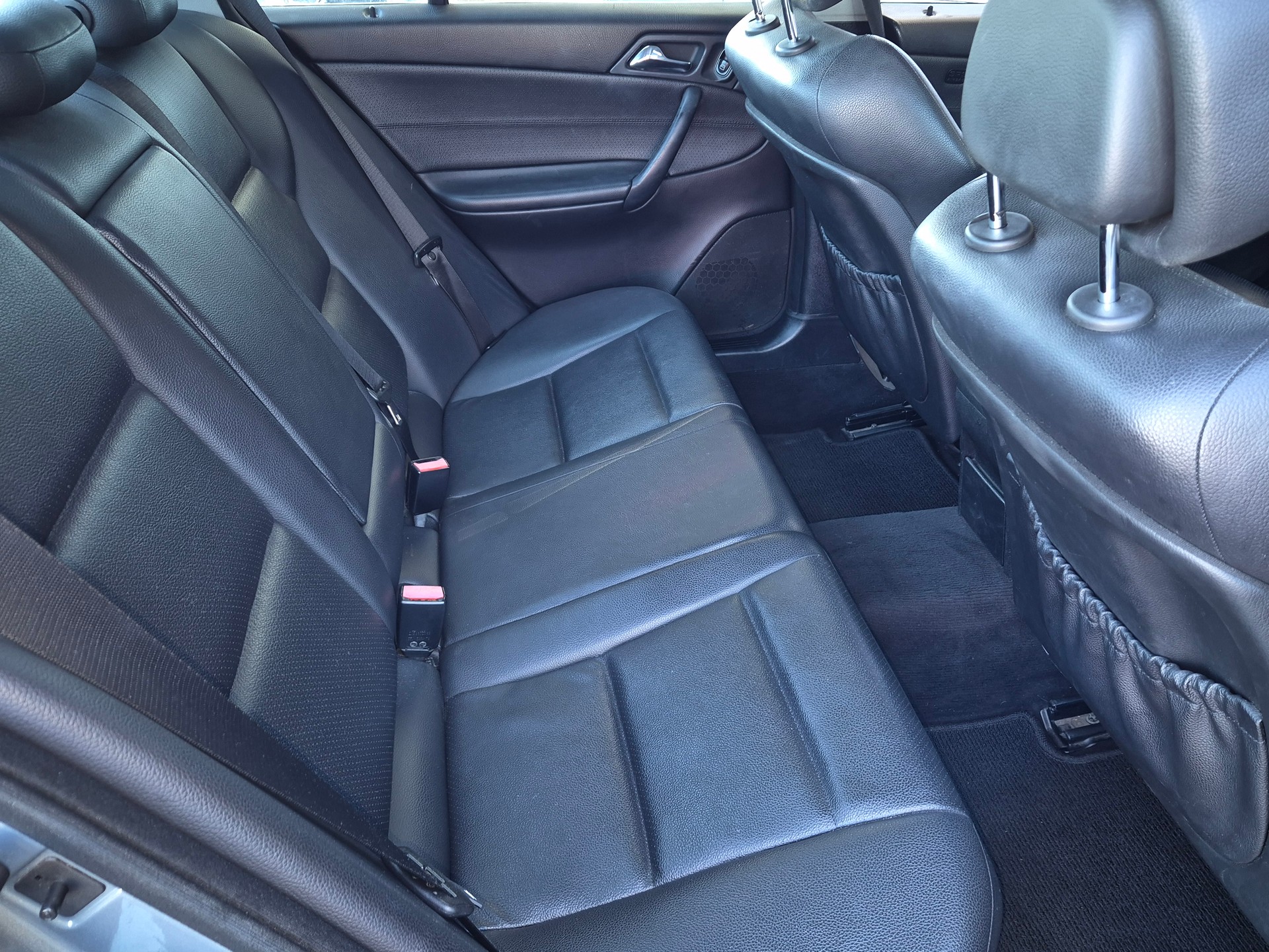 MERCEDES-BENZ C 200 Kompressor Avantgarde-image-17