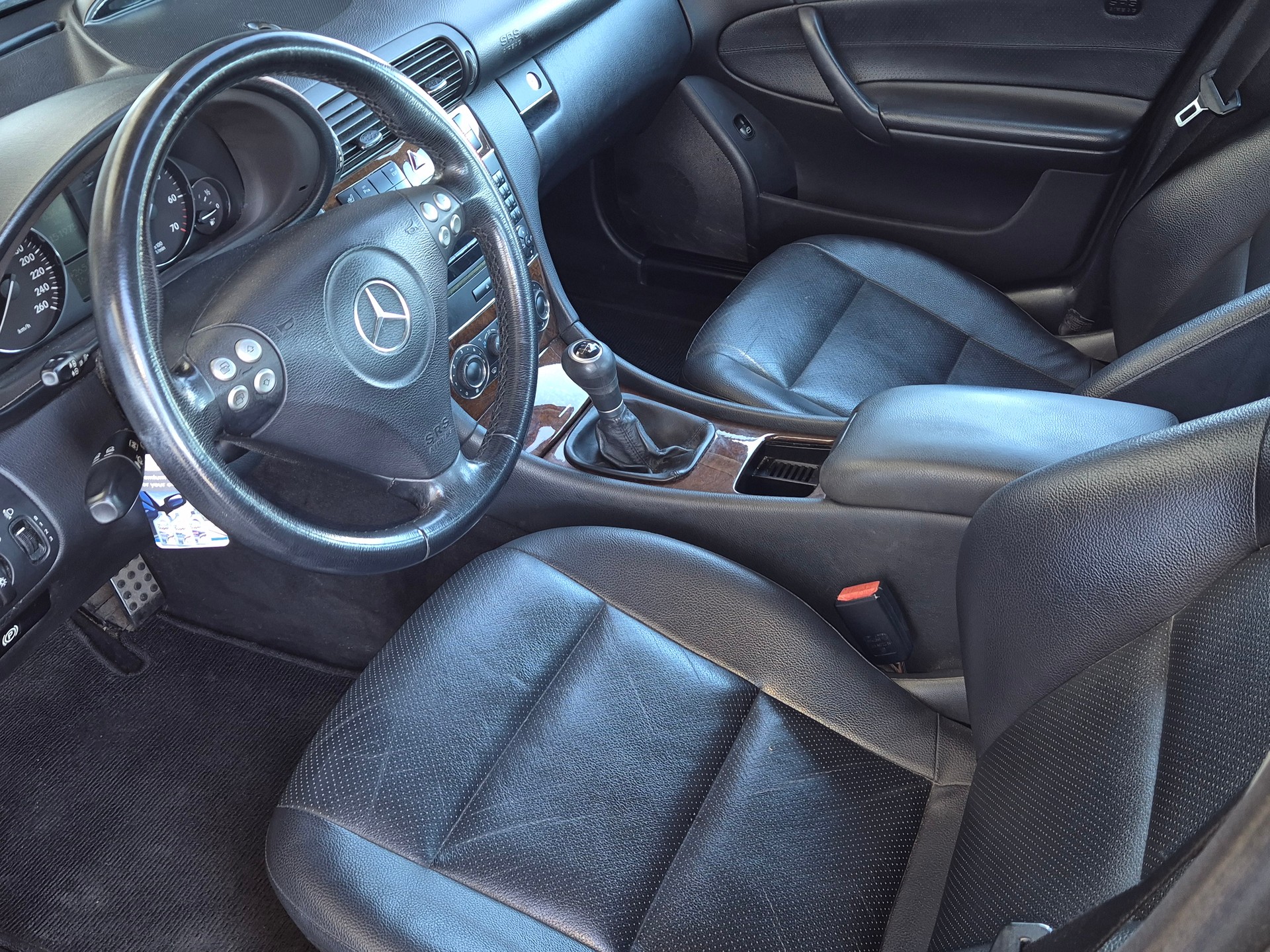 MERCEDES-BENZ C 200 Kompressor Avantgarde-image-13