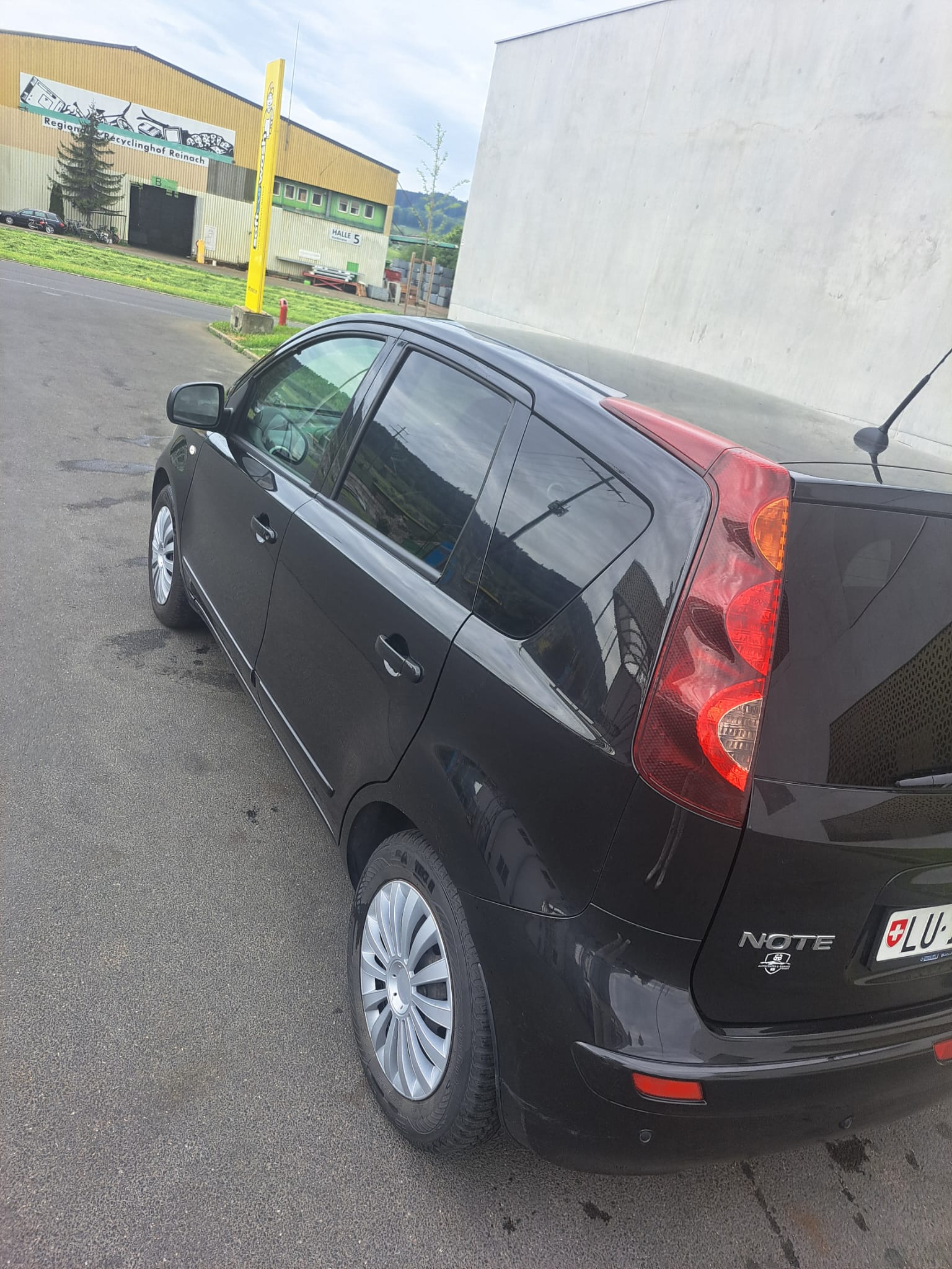 NISSAN Note-image-1