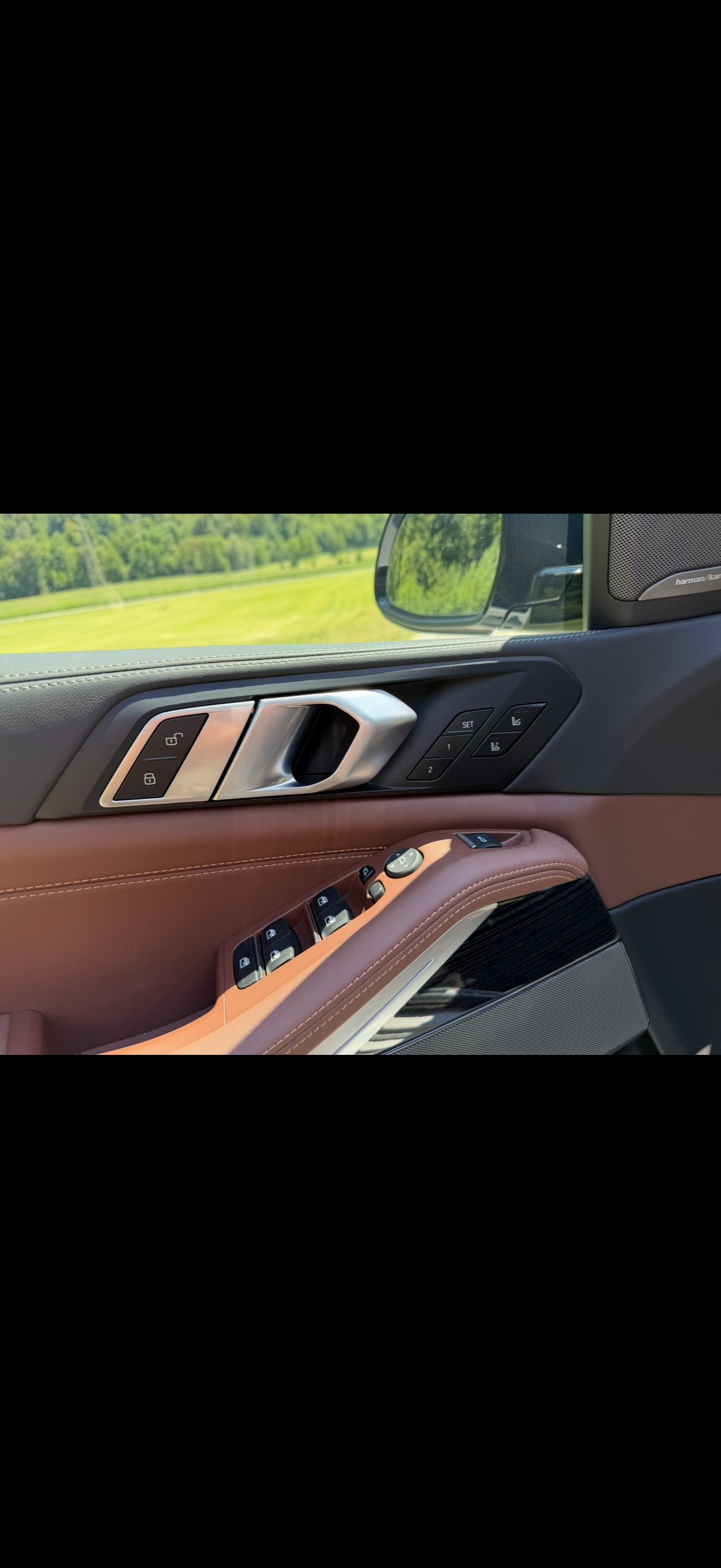 BMW 40i xDrive SAG-image-8