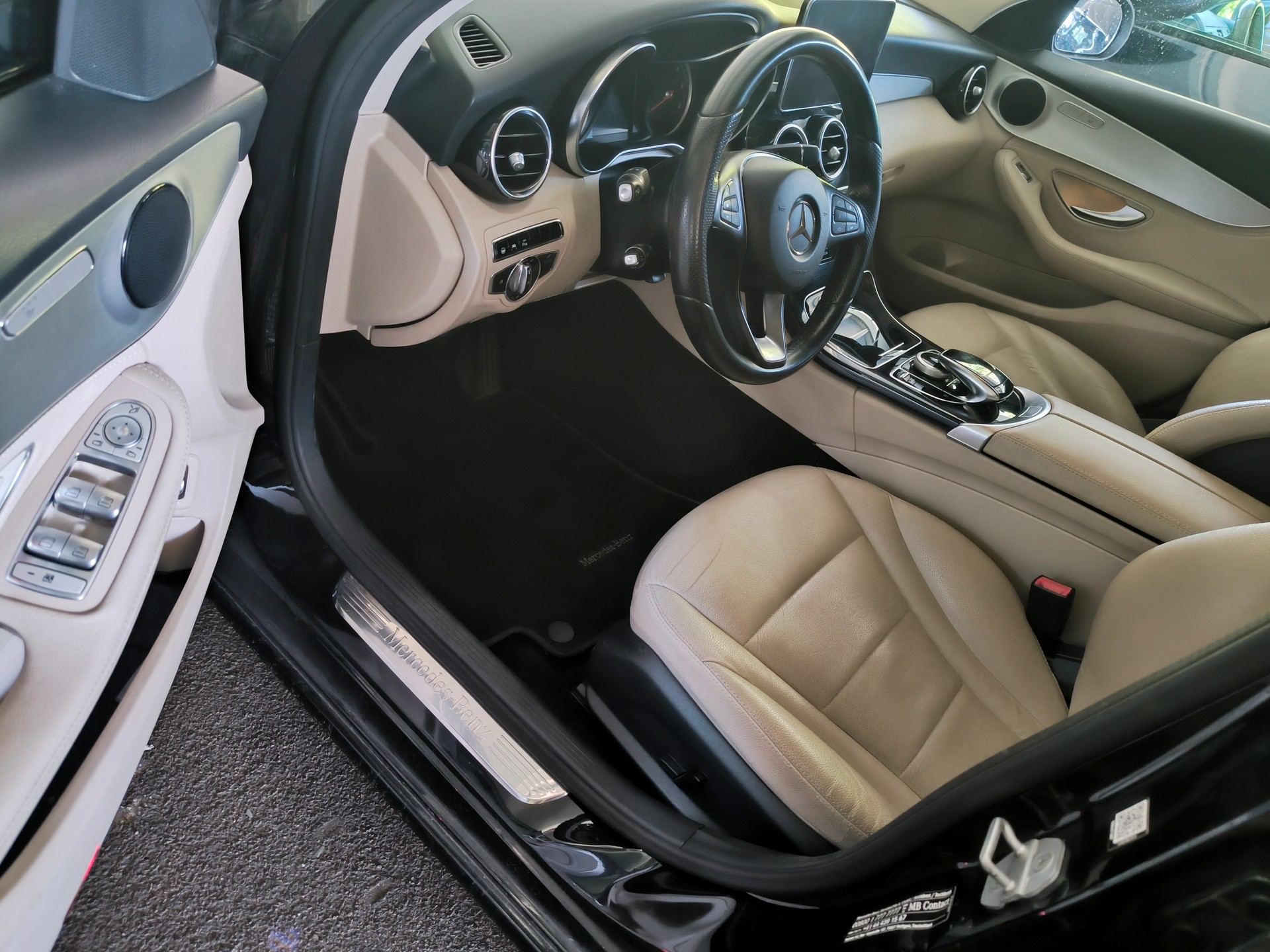MERCEDES-BENZ C 250 BlueTEC Avantgarde 4Matic 7G-Tronic-image-10