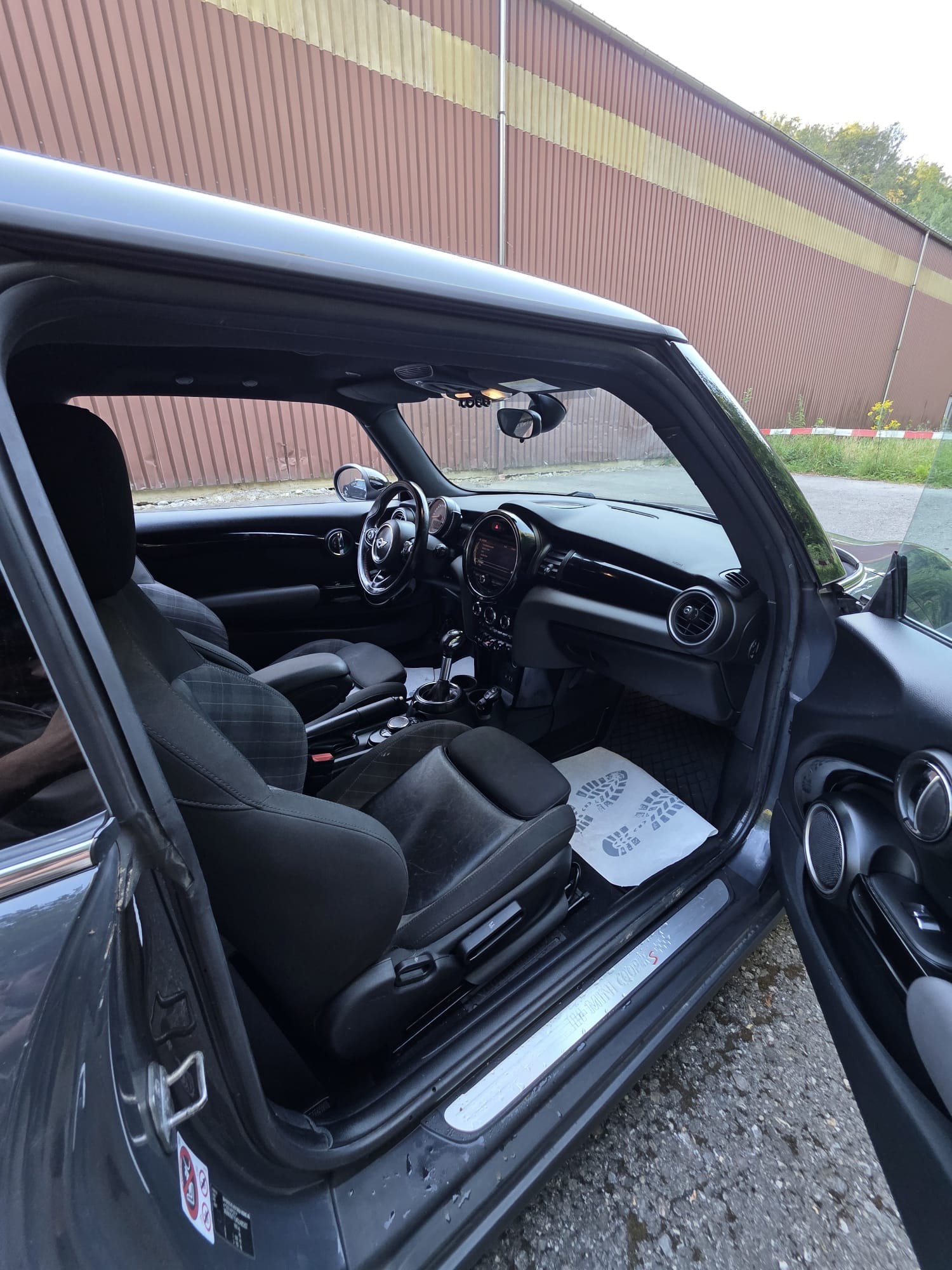 MINI Cooper S Trafalgar Steptronic-image-7