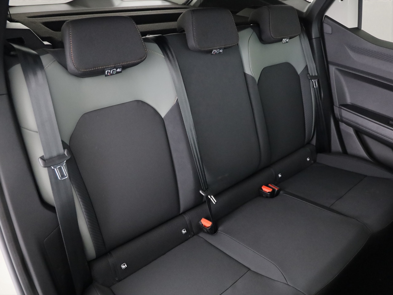 DACIA Duster 1.2 TCe Extreme 4WD-image-7