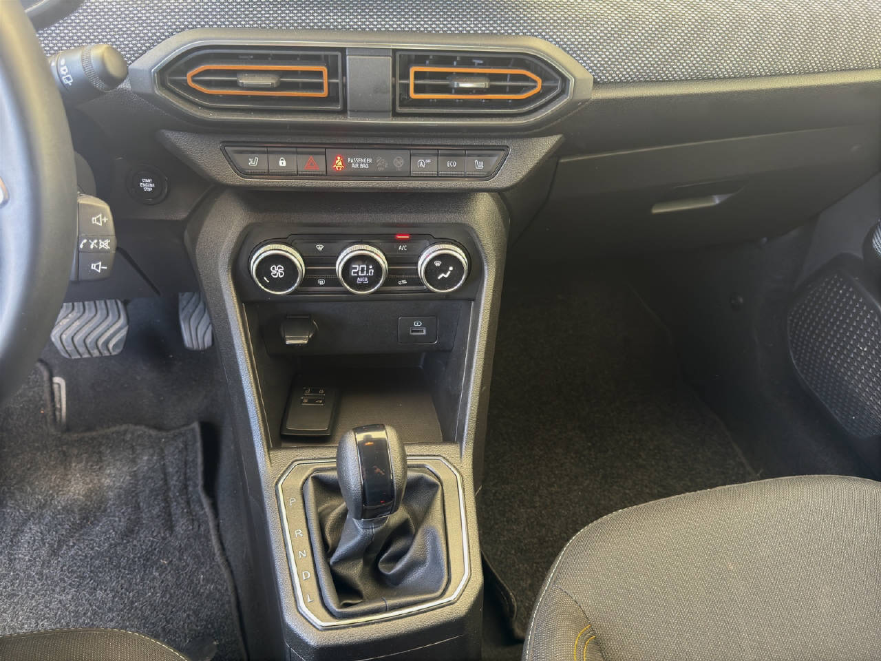 DACIA Sandero 1.0 TCe Stepway Comfort-image-15