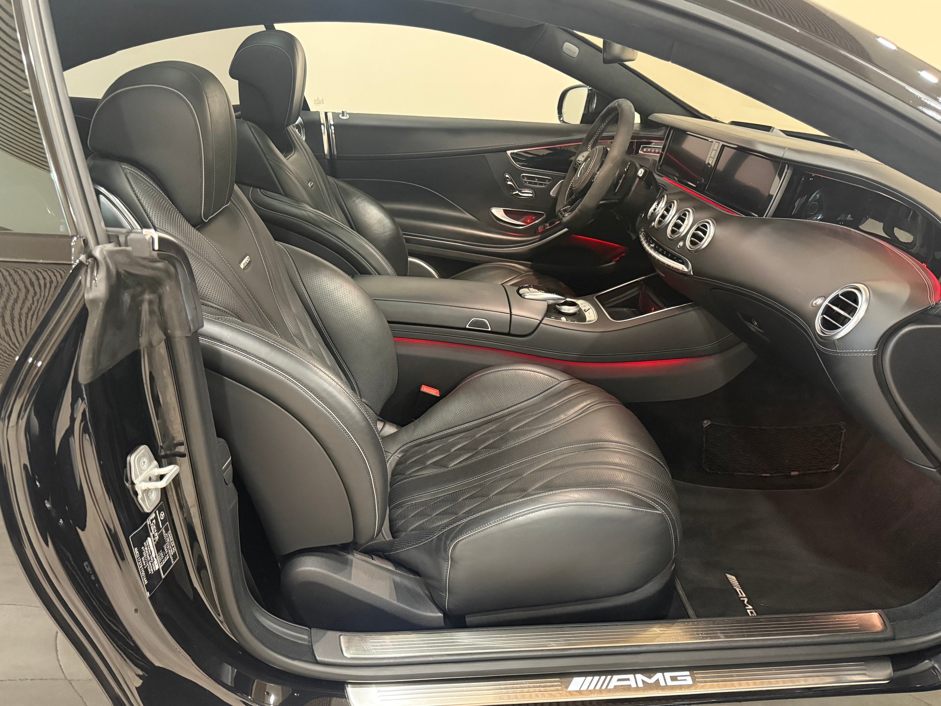 MERCEDES-BENZ S 63 AMG Coupé 4Matic Speedshift MCT-image-9