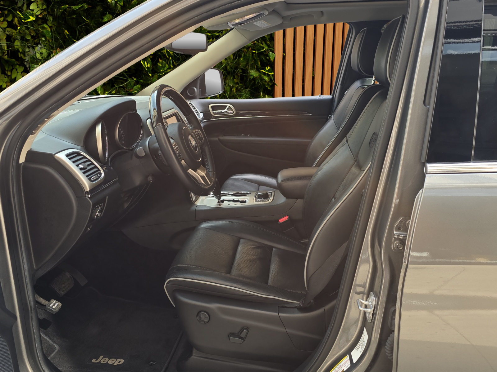 JEEP Grand Cherokee 3.0 CRD Overland Automatic-image-8