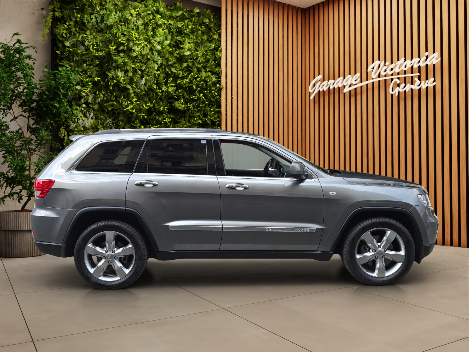 JEEP Grand Cherokee 3.0 CRD Overland Automatic-image-6
