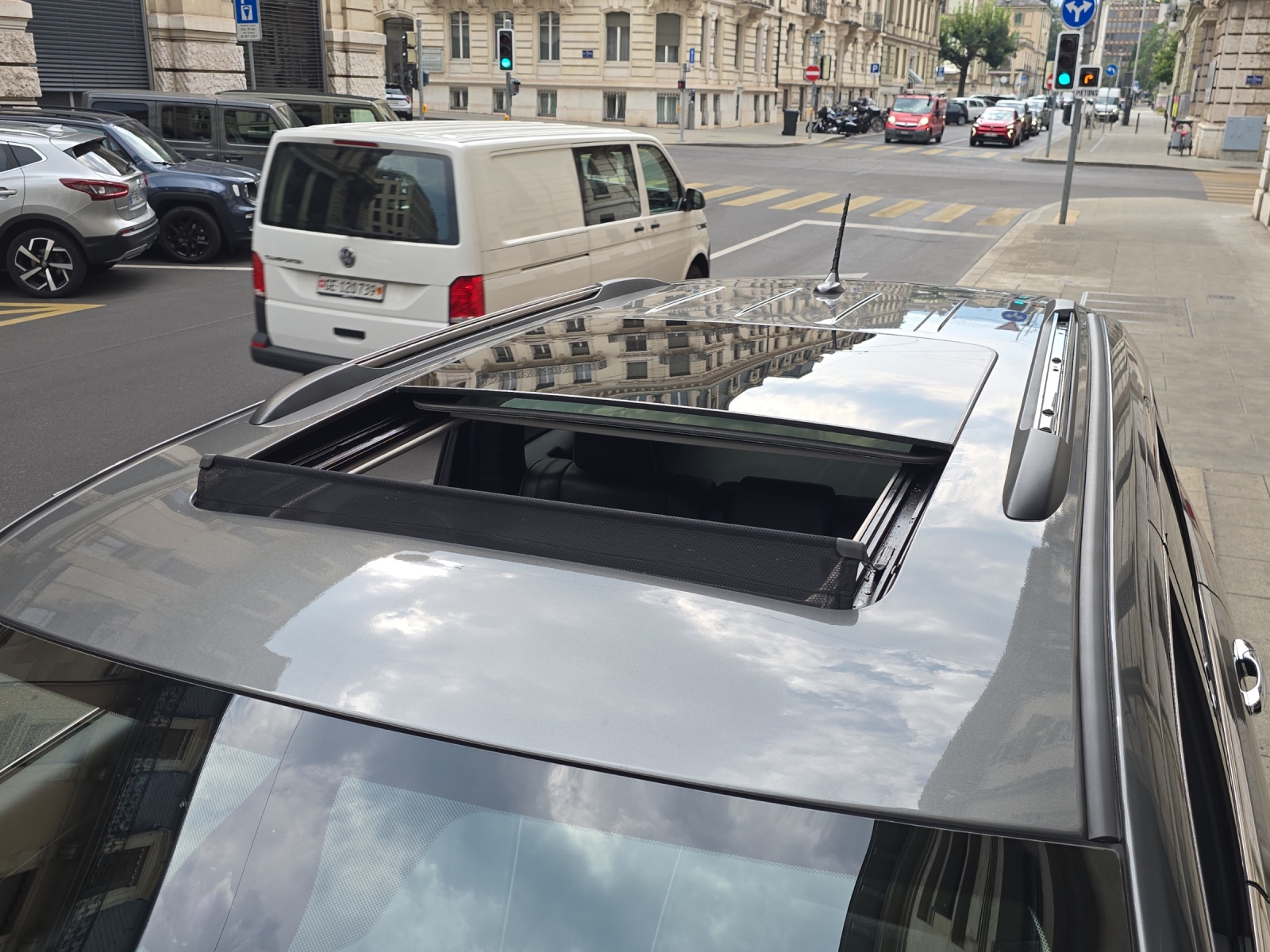 JEEP Grand Cherokee 3.0 CRD Overland Automatic-image-23