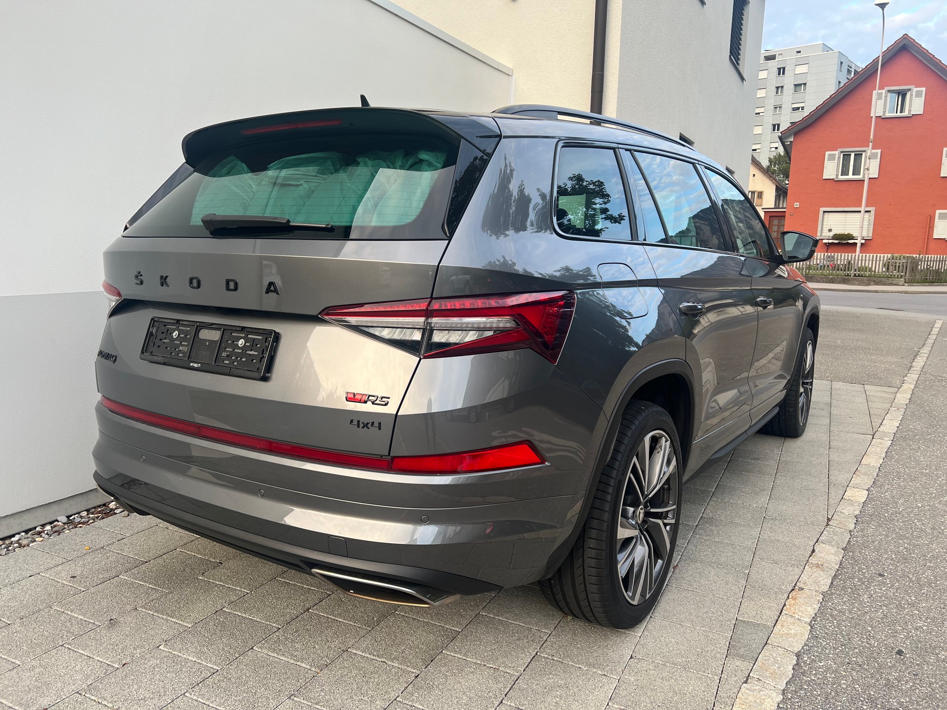 SKODA 2.0 TSI RS DSG-image-1