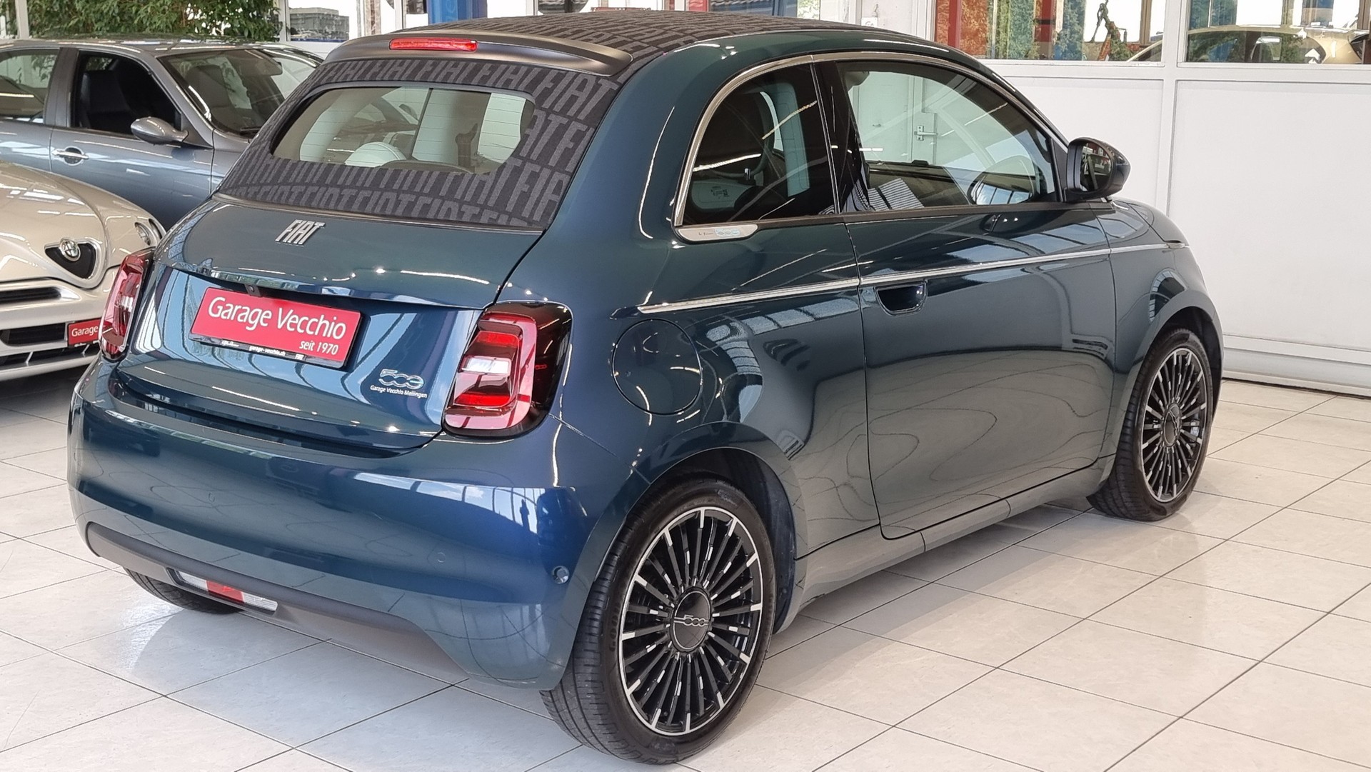 FIAT 500 Cabrio La Prima-image-4