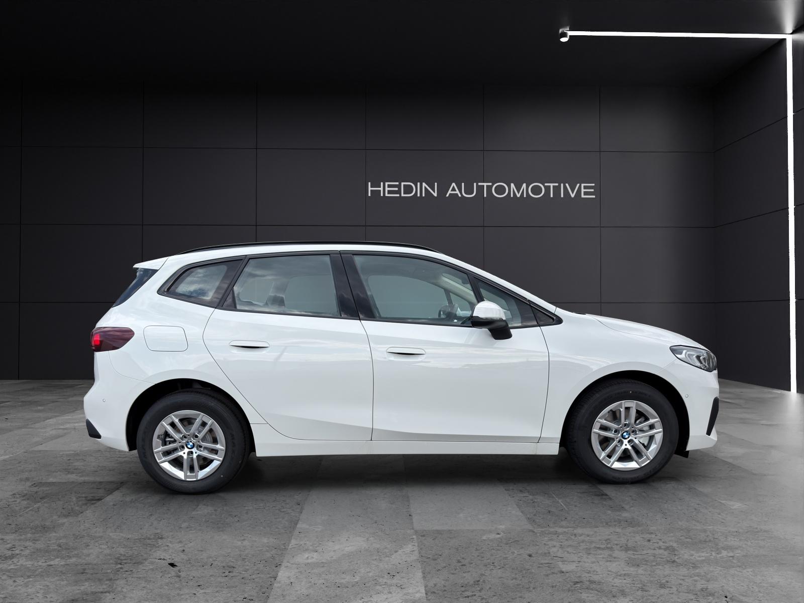 BMW 218d Active Tourer-image-16