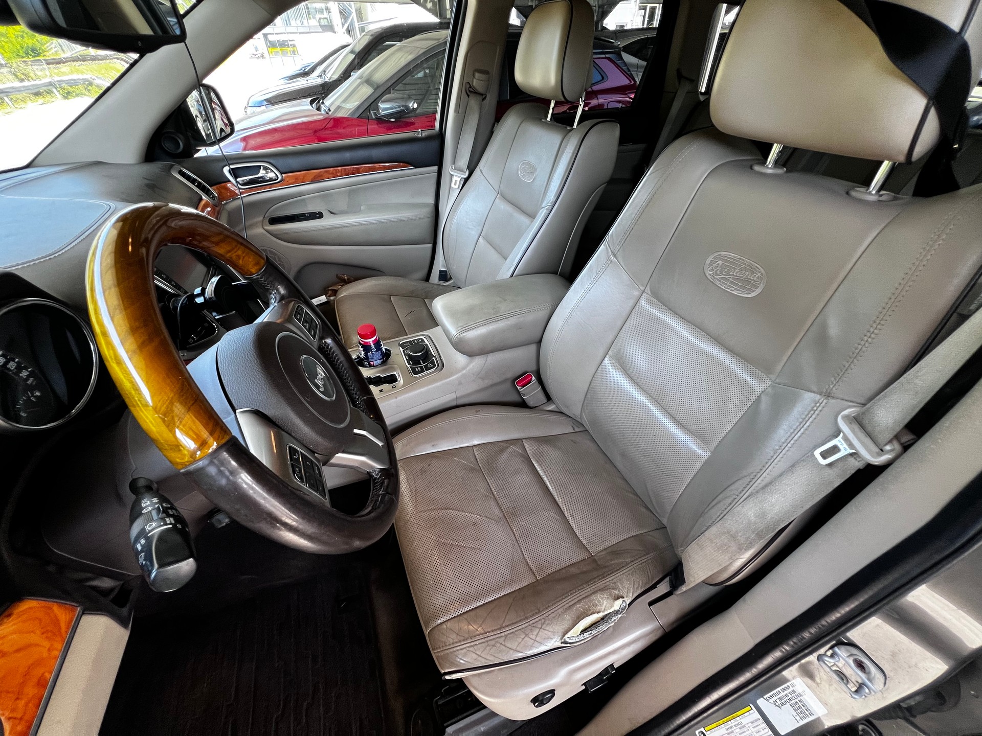 JEEP Grand Cherokee 3.0 CRD Overland Automatic-image-13