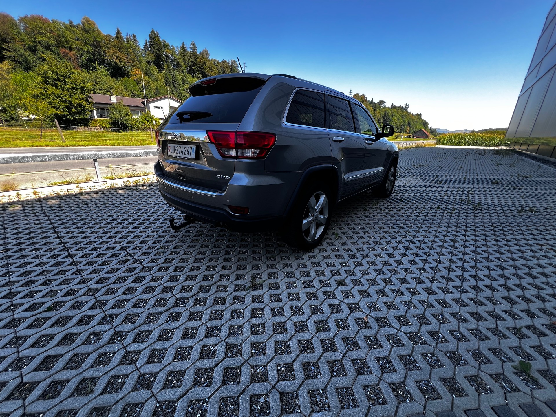JEEP Grand Cherokee 3.0 CRD Overland Automatic-image-5