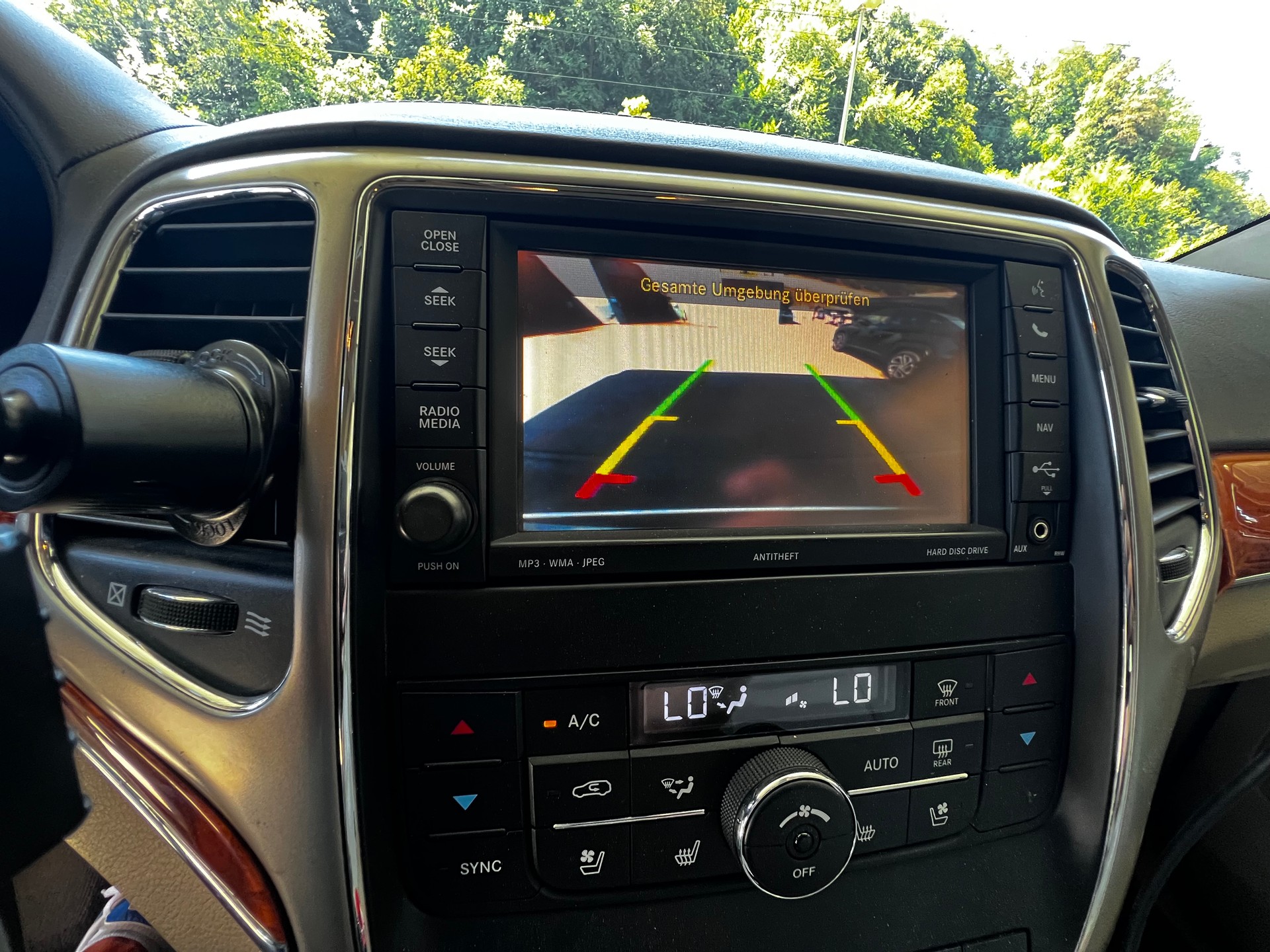 JEEP Grand Cherokee 3.0 CRD Overland Automatic-image-8