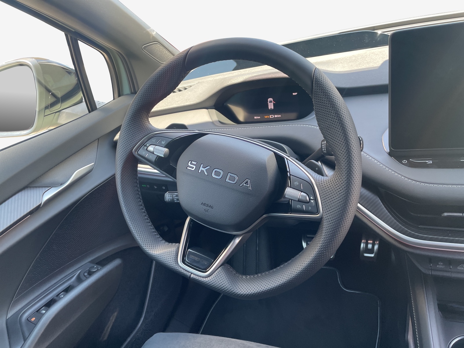 SKODA Elroq 85x Sportline 4x4-image-9